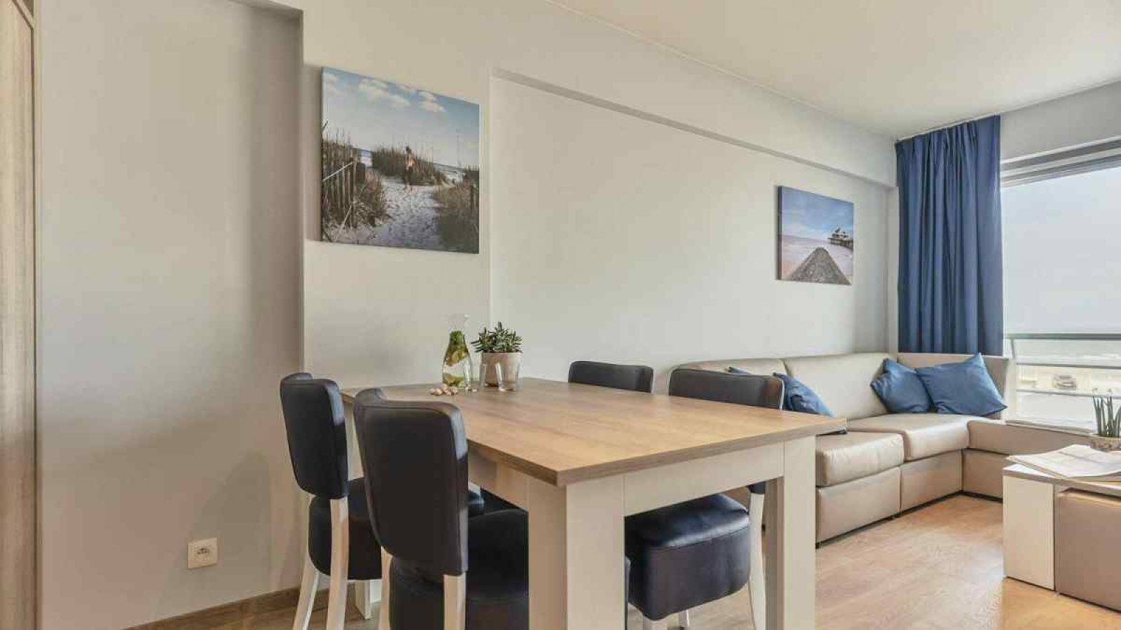 mooie-4-persoons-suite-met-balkon-en-zeezicht-in-blankenberge