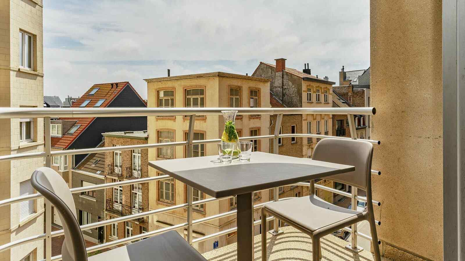 4 persoons appartement met balkon aan de zonzijde in Bl