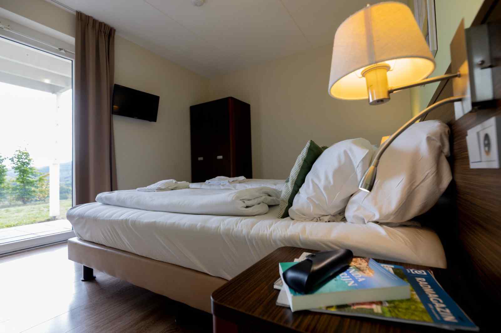 luxe-8-persoons-vakantiehuis-met-prive-sauna-op-resort-eifeler-tor