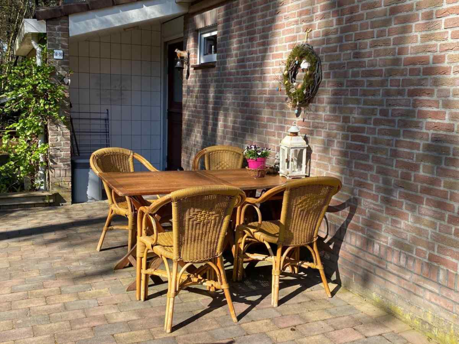 sfeervolle-6-persoons-bungalow-met-open-haard-in-prachtig-natuurgebied