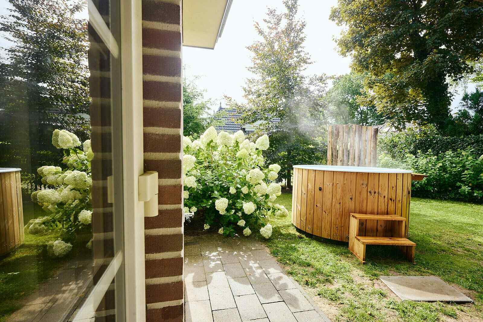 schitterend-8-persoons-landhuis-met-prive-bubbelbad-op-de-veluwe