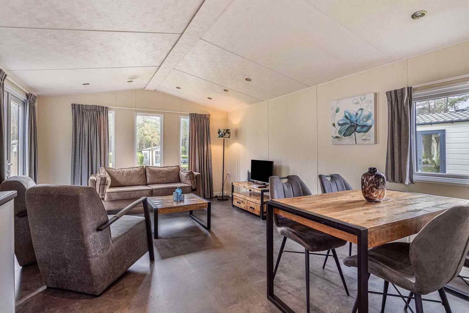 leuk-4-persoons-chalet-in-de-bossen