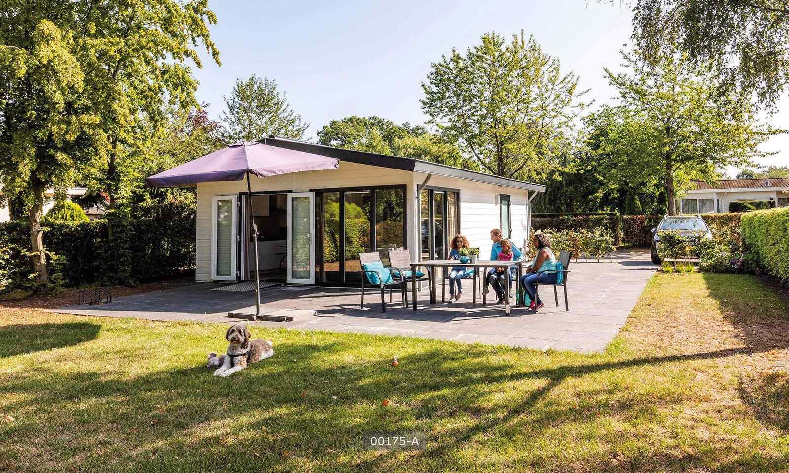 Mooi 5 persoons MIVA chalet op rustig vakantiepark in d