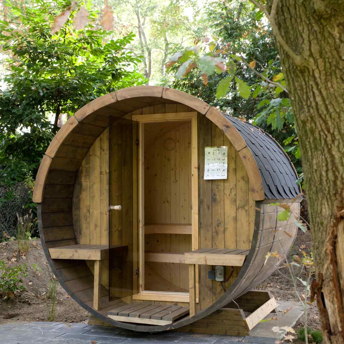 tiny-lodge-eco-4-personen-met-sauna-op-een-vakantiepark-op-de-veluwe