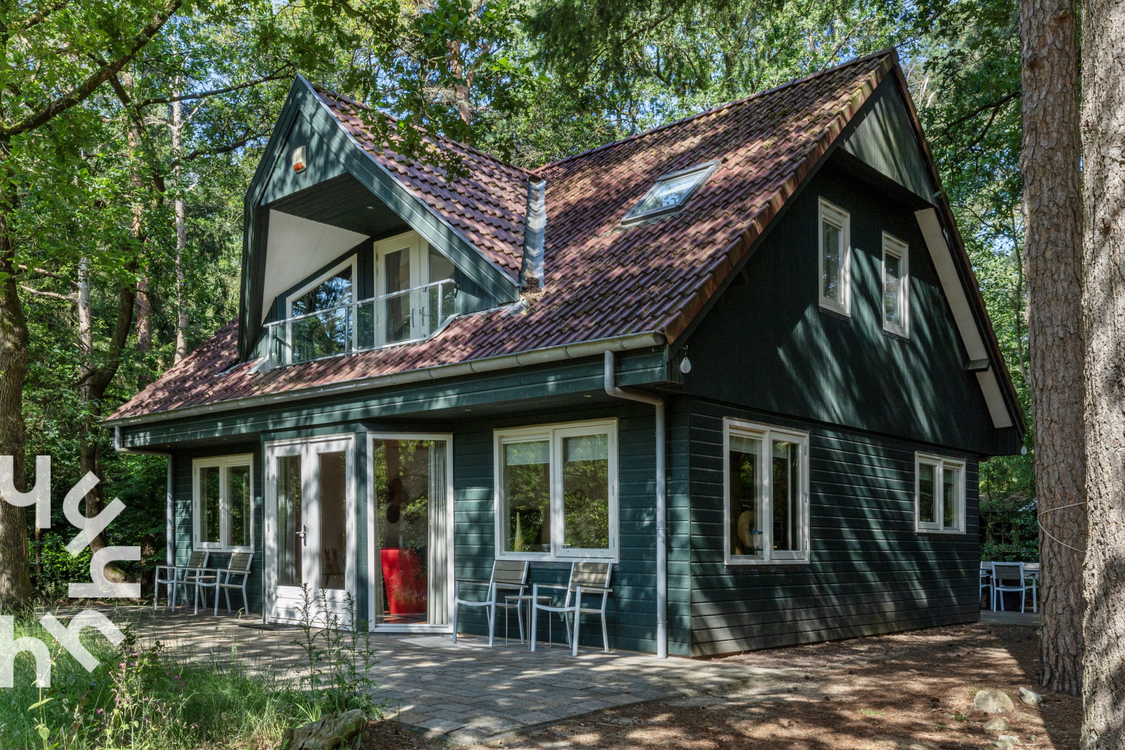 Ruim 8 persoons vakantiehuis in de bossen nabij het dorp Norg in Drenthe