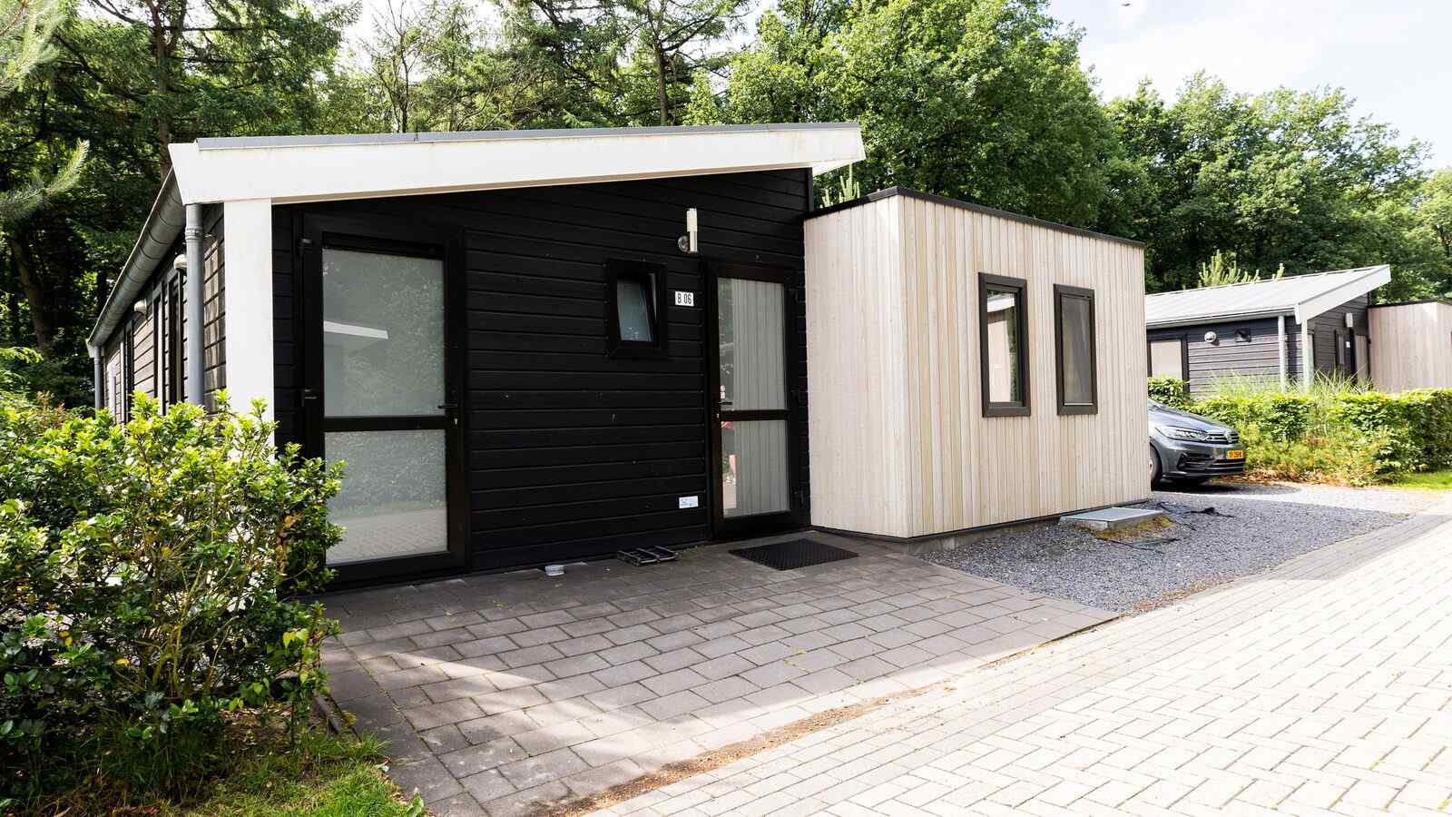 ruime-6-persoons-vakantiewoning-met-grote-tuin-tussen-de-bossen-op-de-veluwe