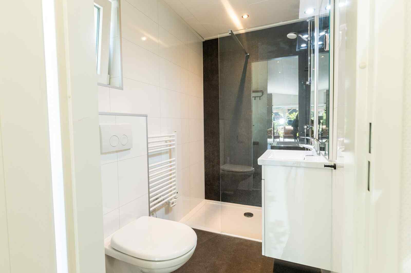 sfeervolle-5-persoons-vakantiewoning-met-sauna-en-hottub-op-de-veluwe