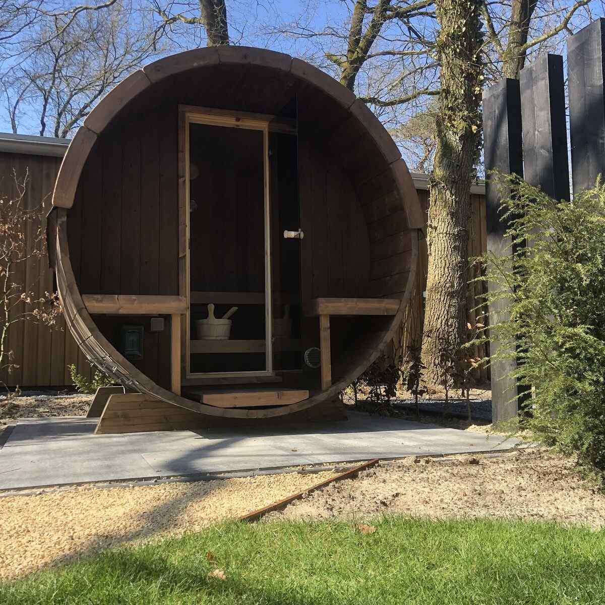 mooie-6-persoons-vakantiewoning-met-sauna-en-hottub-dichtbij-de-natuur-op-de-veluwe