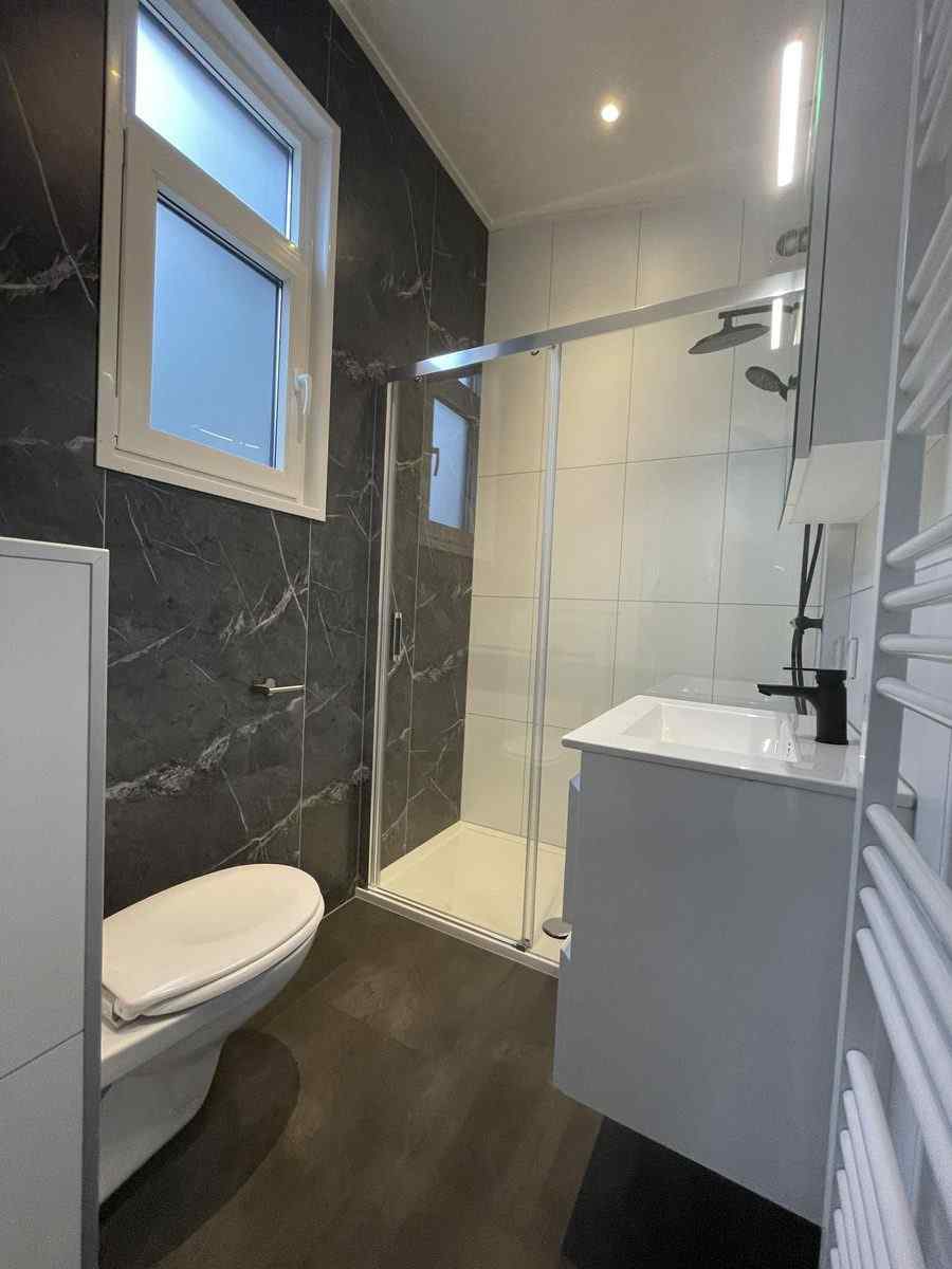 stijlvolle-4-persoons-vakantiewoning-met-sauna-en-hottub-op-een-vakantiepark-op-de-veluwe