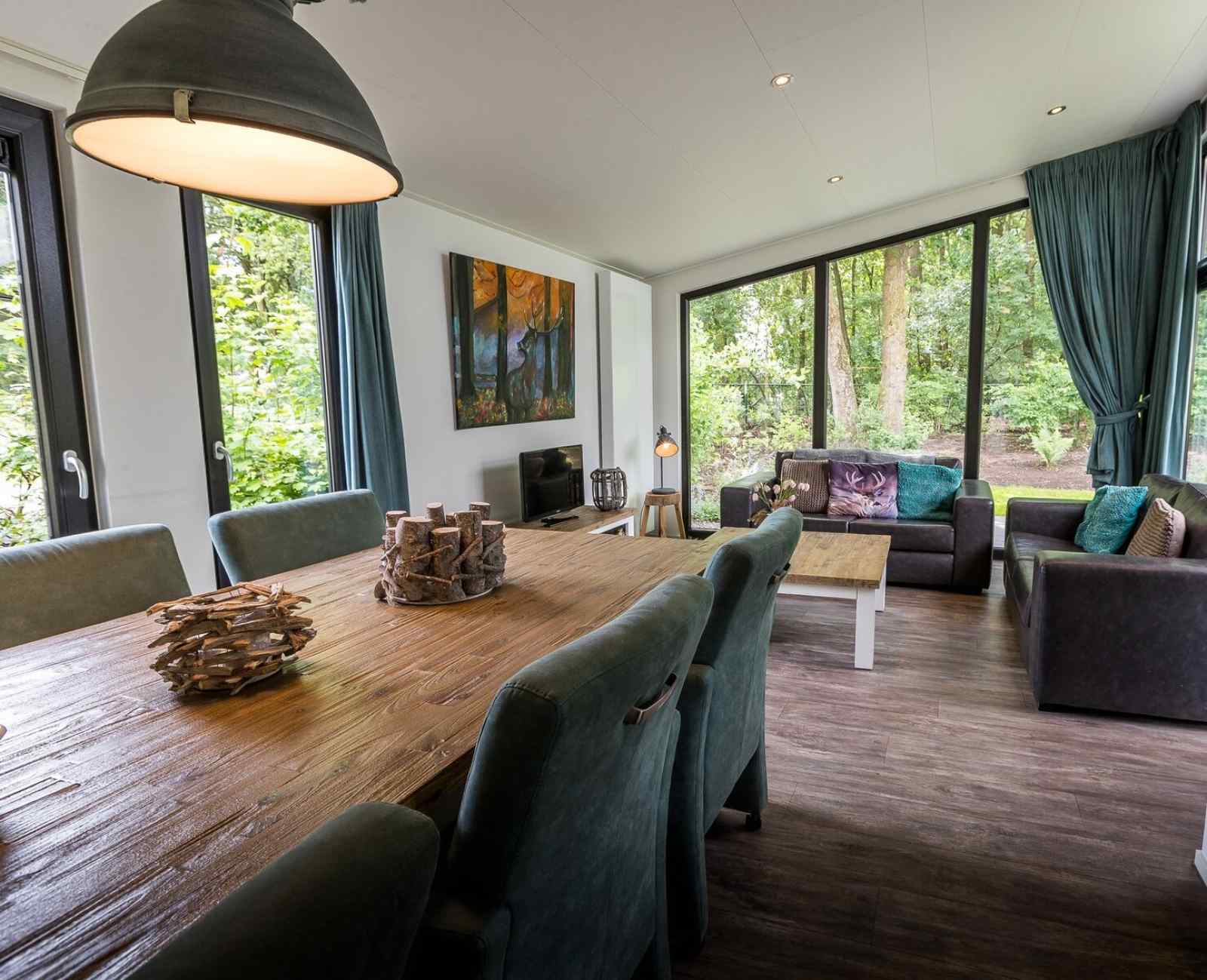 comfortabele-6-persoons-vakantiewoning-met-hottub-op-de-veluwe