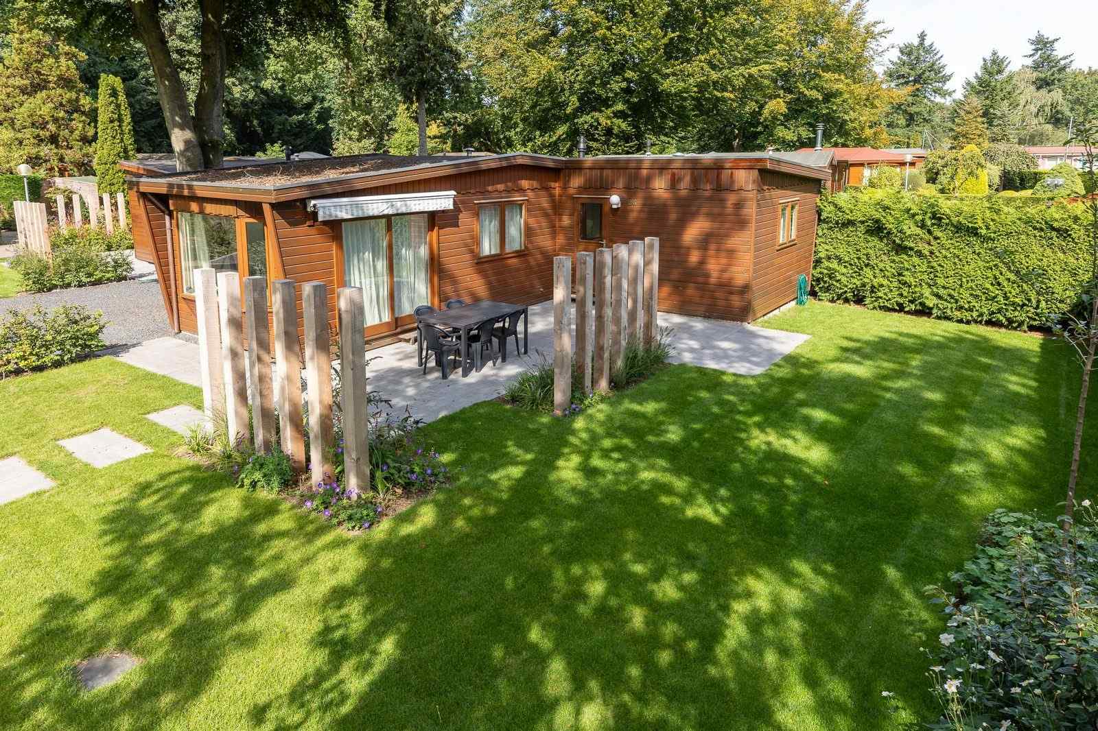 chalet-voor-5-personen-met-zonnige-ligging-op-een-vakantiepark-op-de-veluwe