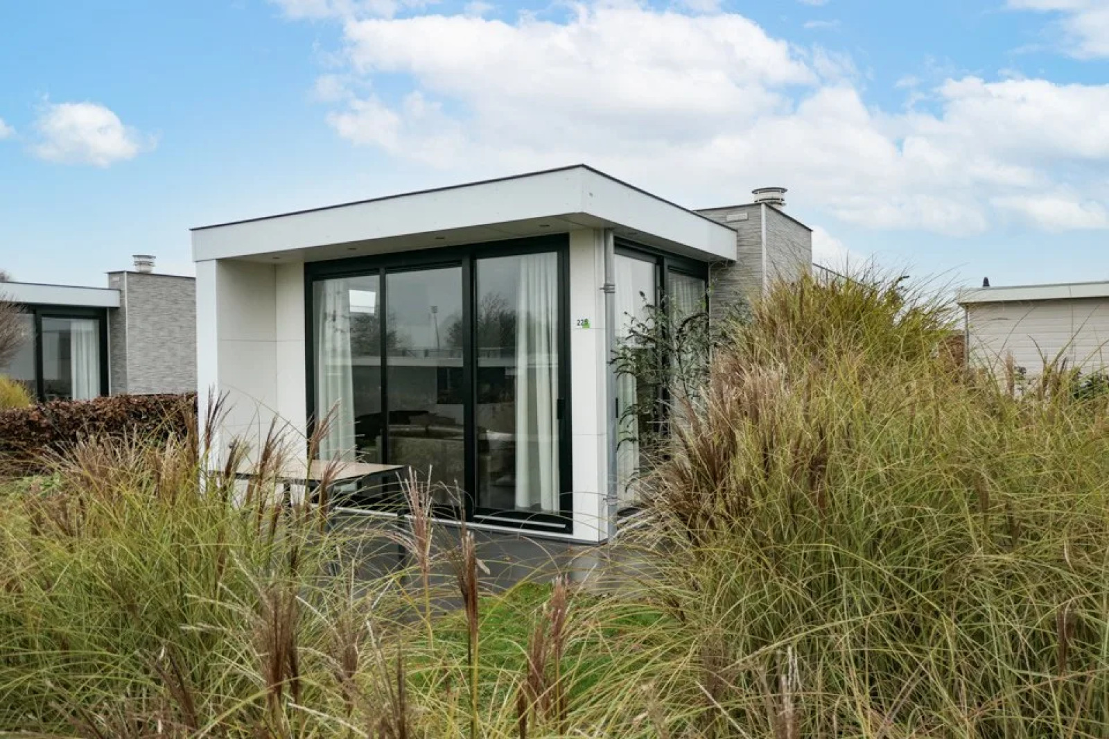stijlvol-6-persoons-vakantiehuis-op-vakantiepark-de-biesbosch