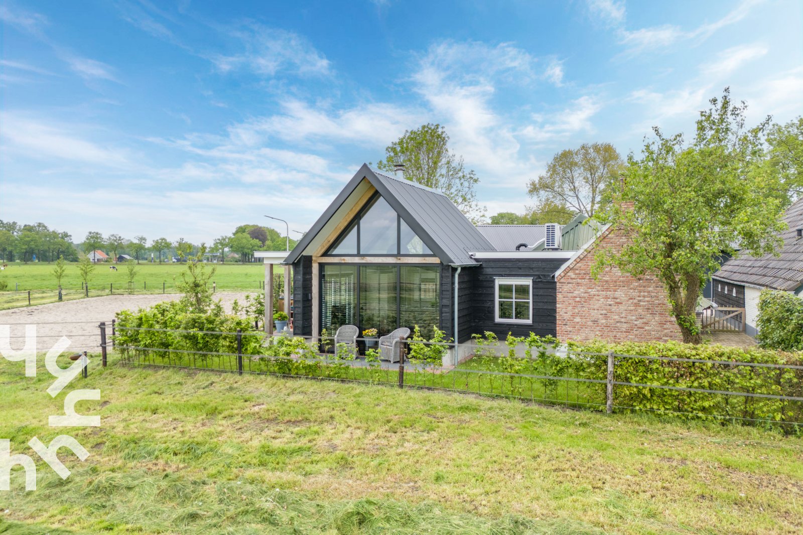 luxe-2-persoons-vakantiewoning-met-hottub-aan-de-rand-van-de-veluwe-in-wezep