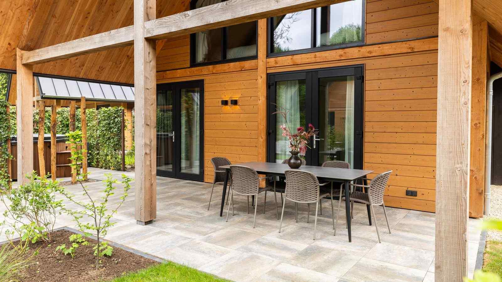 Villa voor 6 personen met hottub