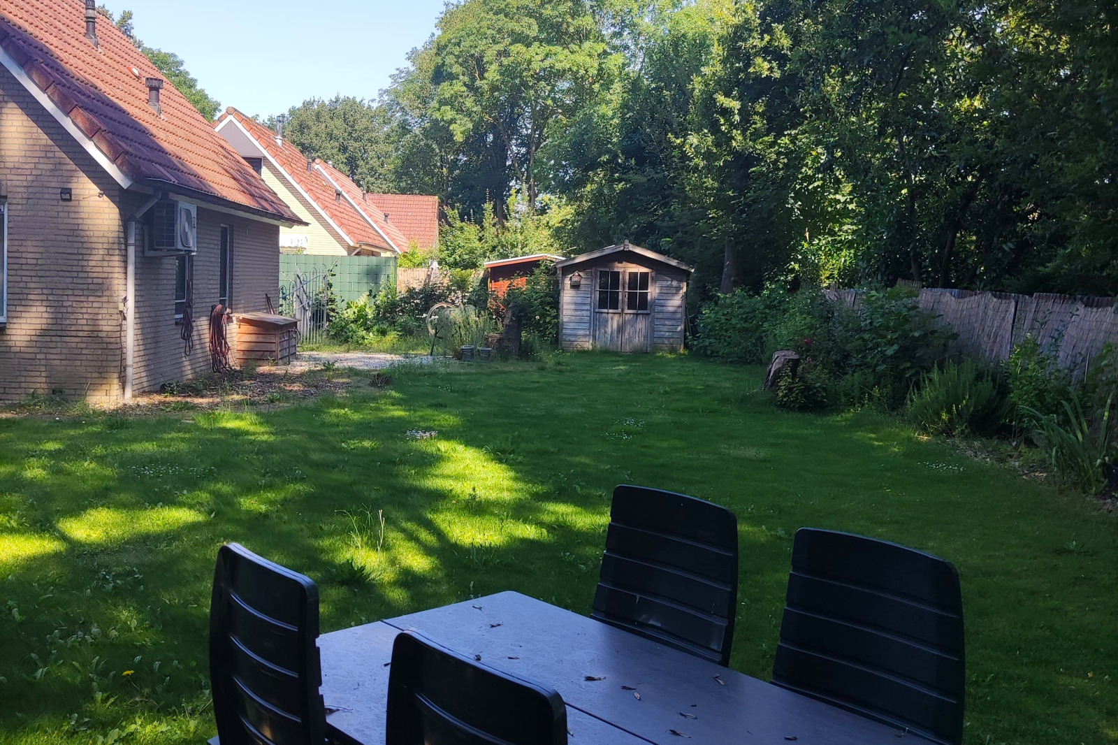 mooie-ruim-ingerichte-bungalow-voor-4-personen-op-vakantiepark-wighenerhorst-nabij-wijchen