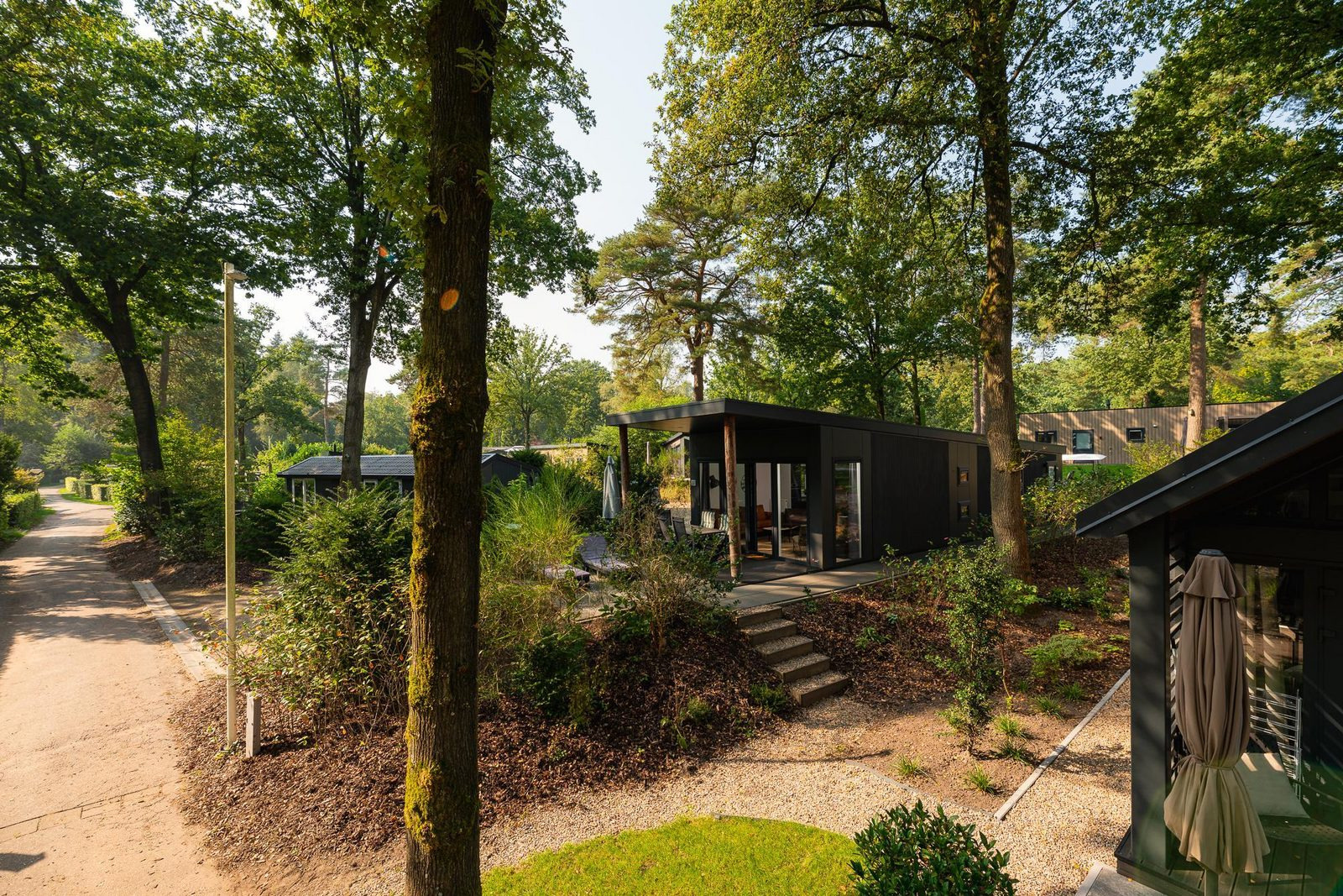 mooi-6-persoons-vakantiehuis-op-een-vakantiepark-met-zwembad-op-de-veluwe