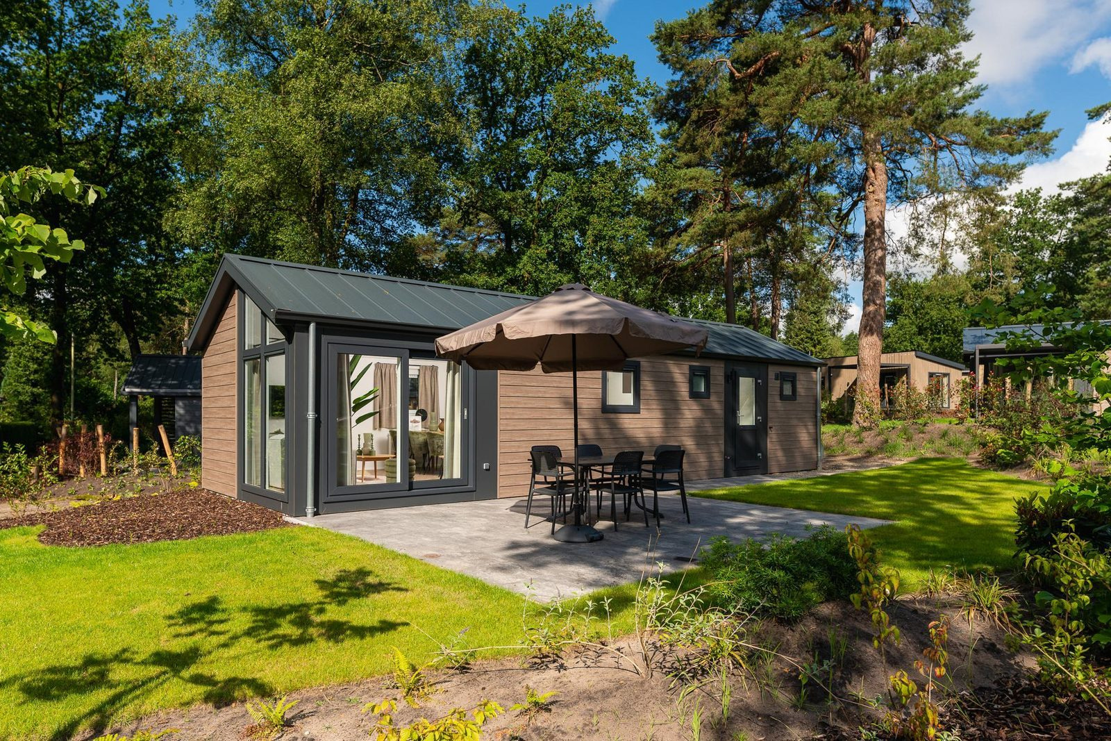 Sfeervol 6 persoons chalet op een vakantiepark met zwem