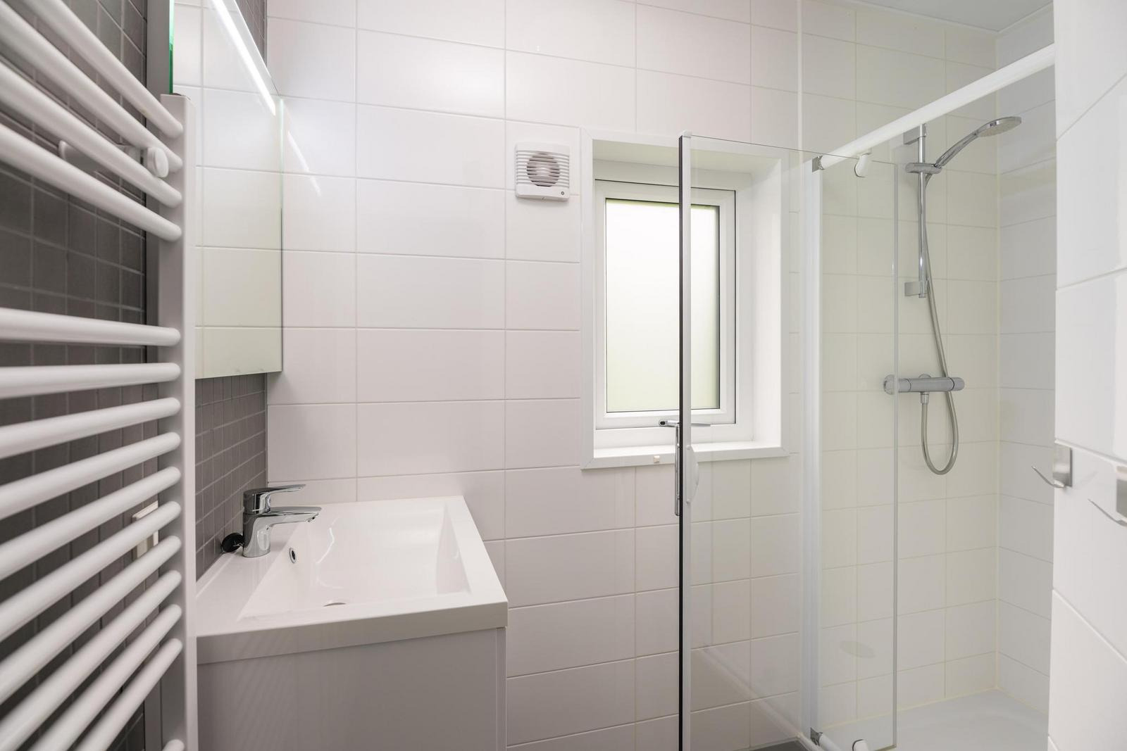 6-persoons-lodge-met-airco-op-de-bosgraaf-in-lieren