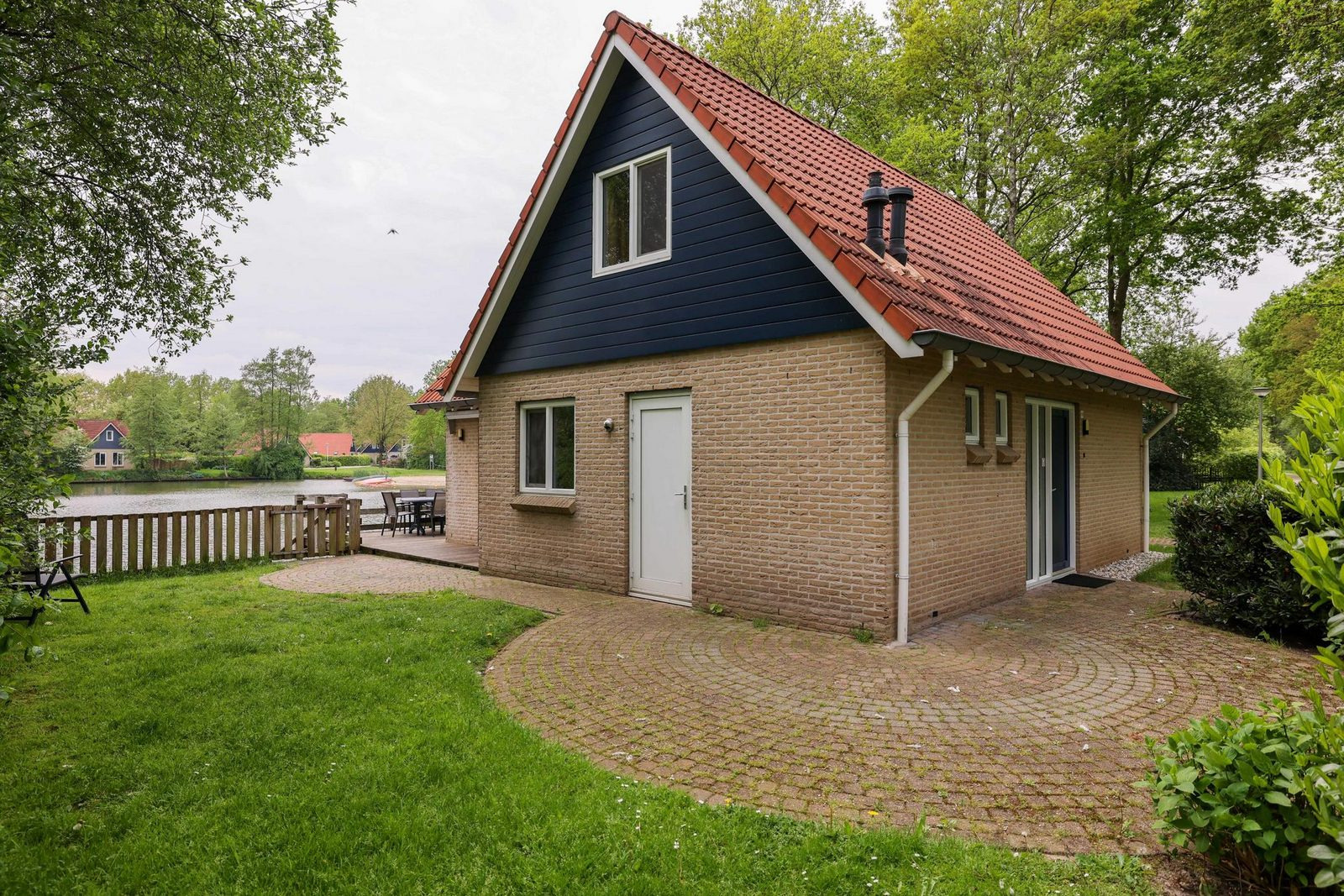 DG1687