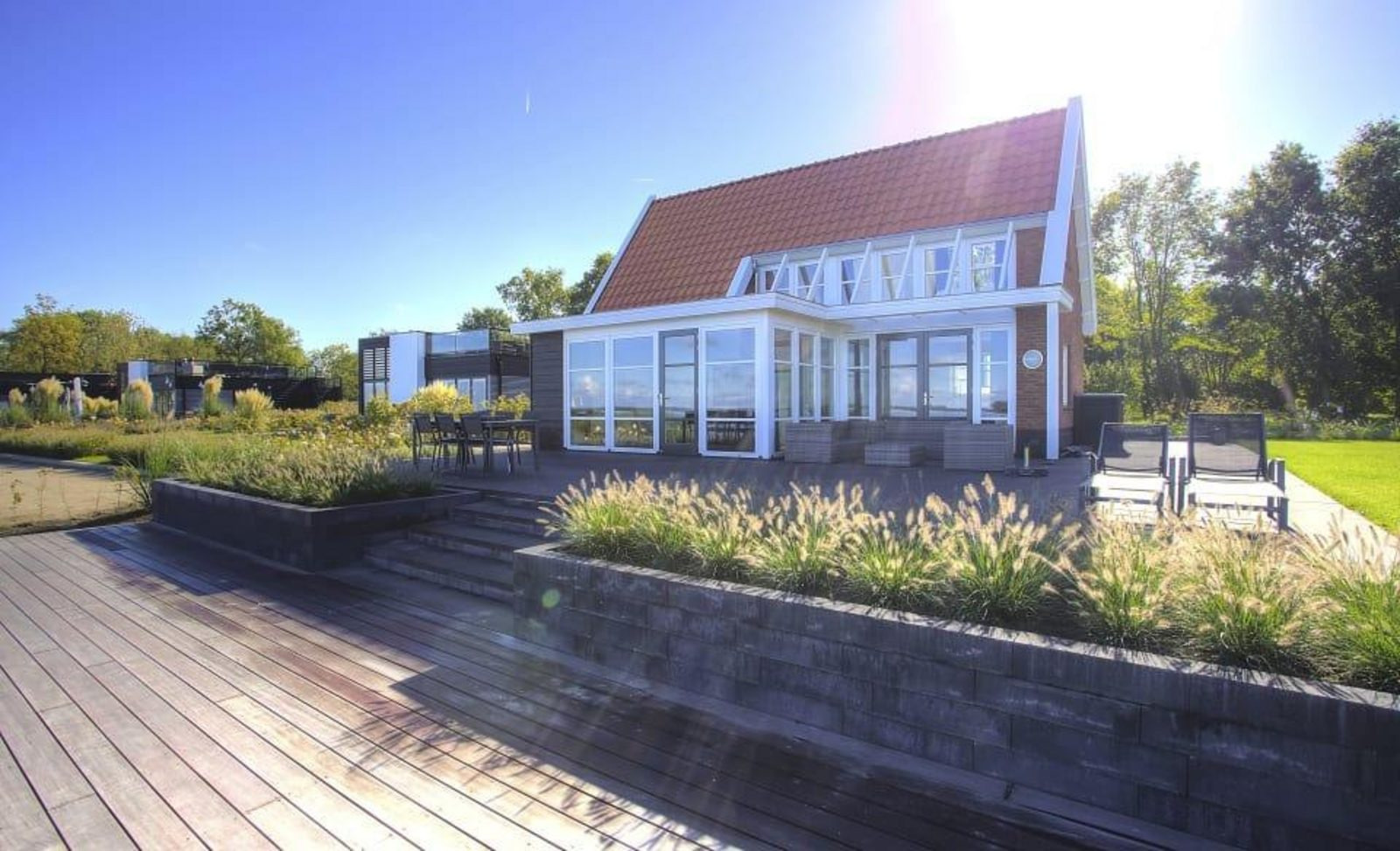 Moderne 6 persoons villa aan het water van het Veluweme