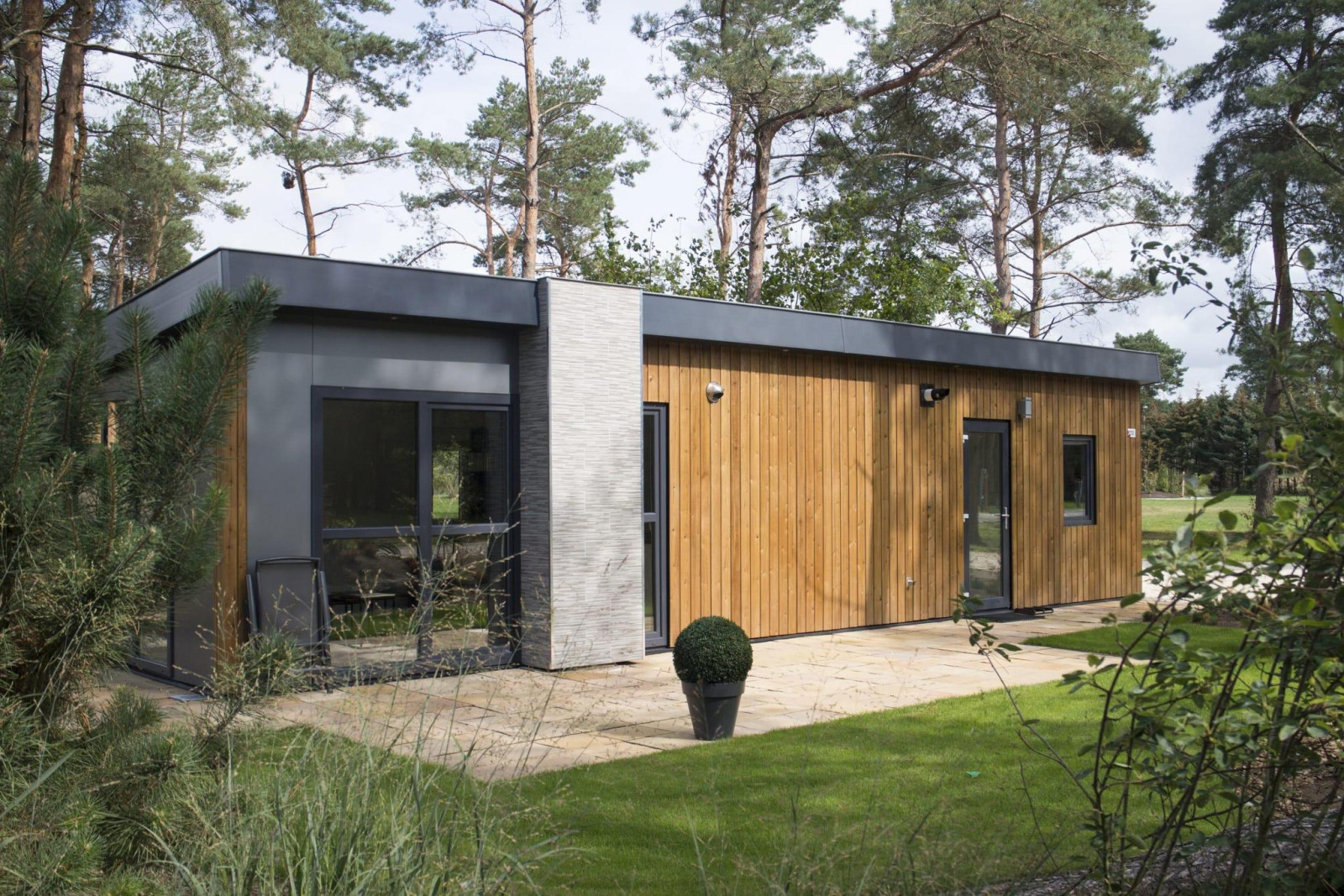 Heerlijke chalet voor 4 personen met een hottub in bosr