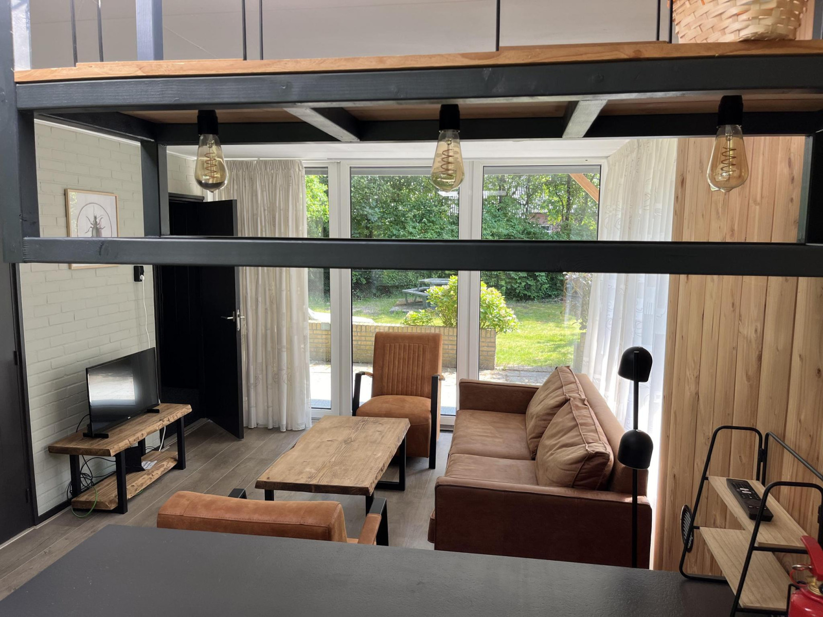 4-persoons-bungalow-met-omheinde-tuin-op-vakantiepark-de-kremmer-in-gasselte