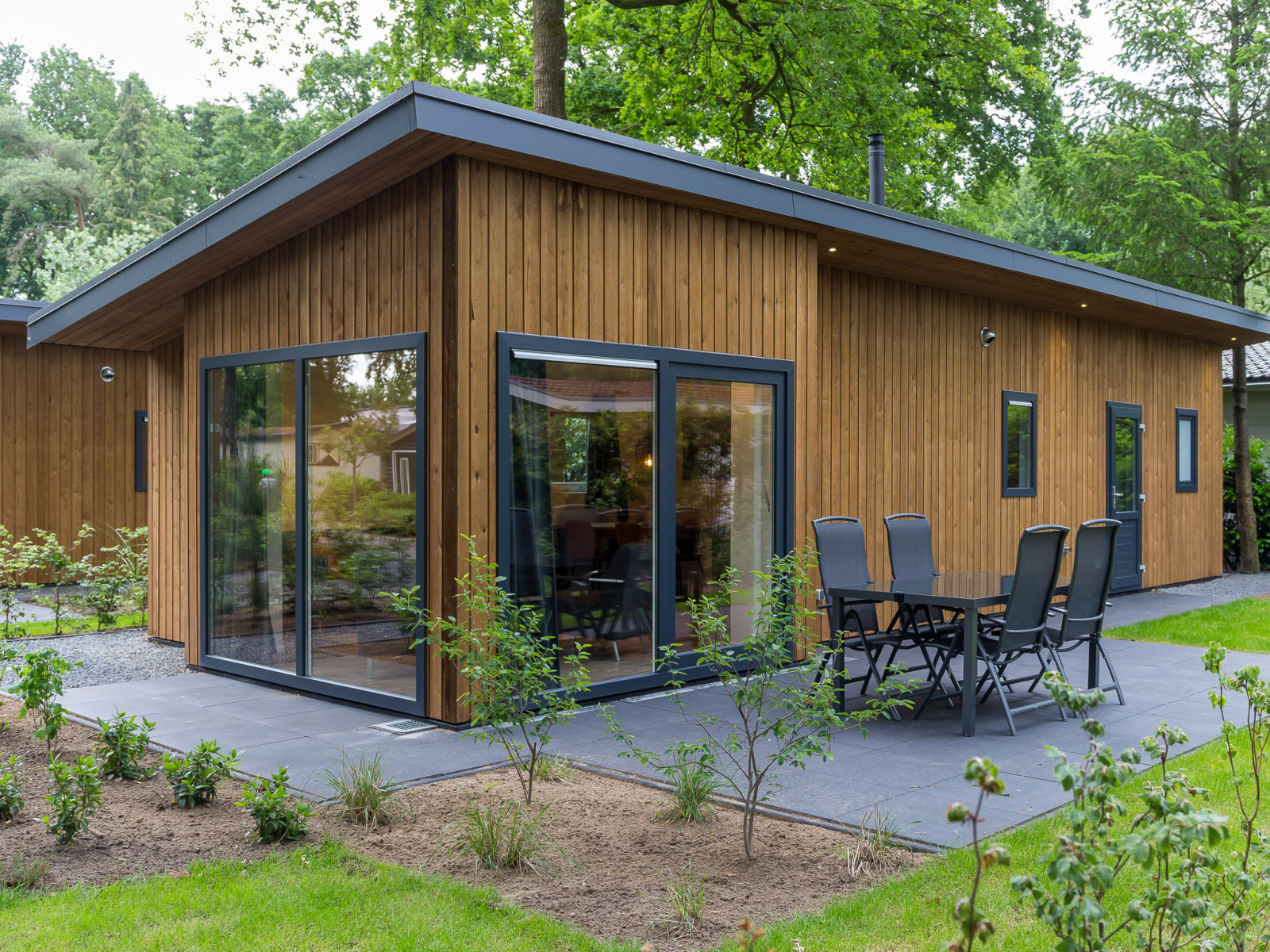 Luxe, ruim opgezet 4 persoons vakantiehuis met sauna en Hottub of Bubbelbad op de Veluwe - Nederland - Europa - Wekerom