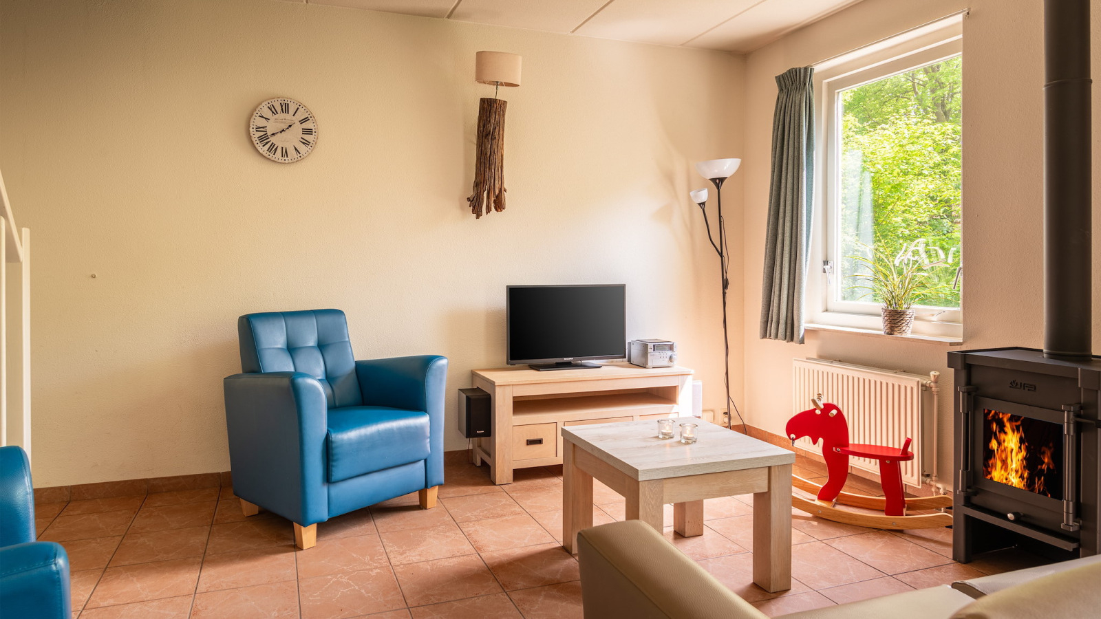Bungalow in Hoogersmilde voor 6 personen foto 18