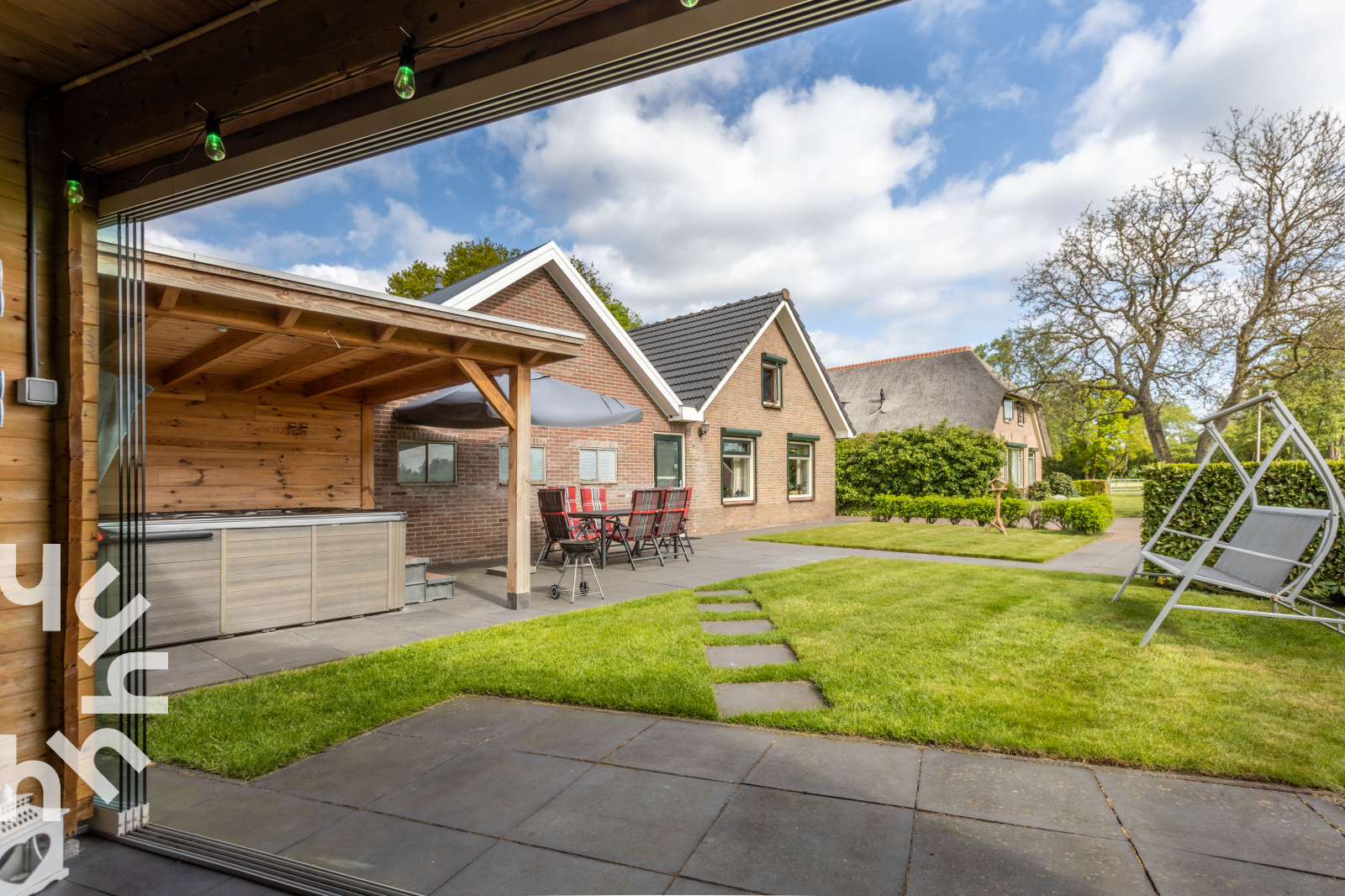 Zes persoons vakantiehuis met sauna en bubbelbad op de Veluwe.