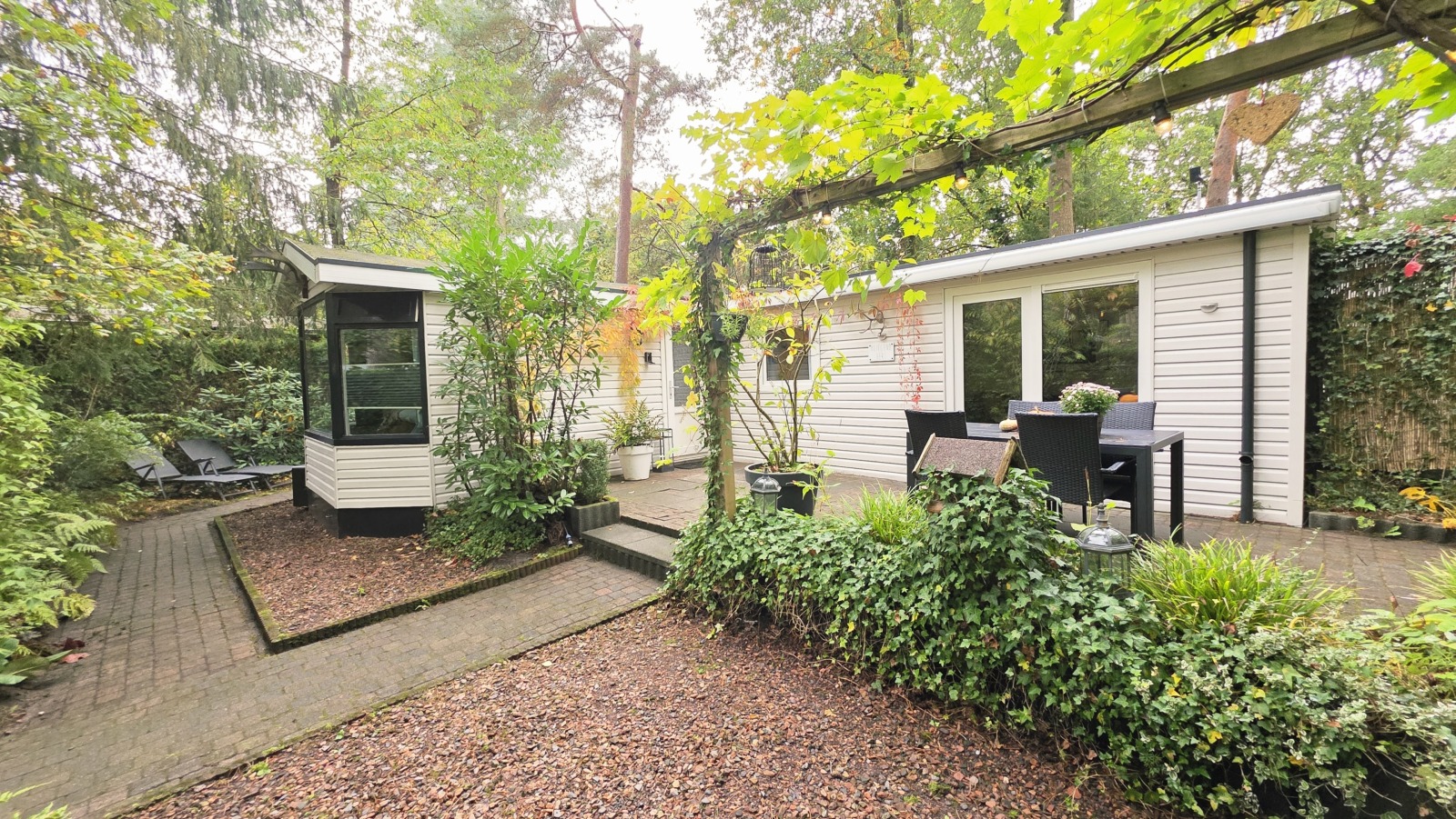 Sfeervol chalet voor 2 personen met buitenkeuken, gelegen in Emst op de Veluwe