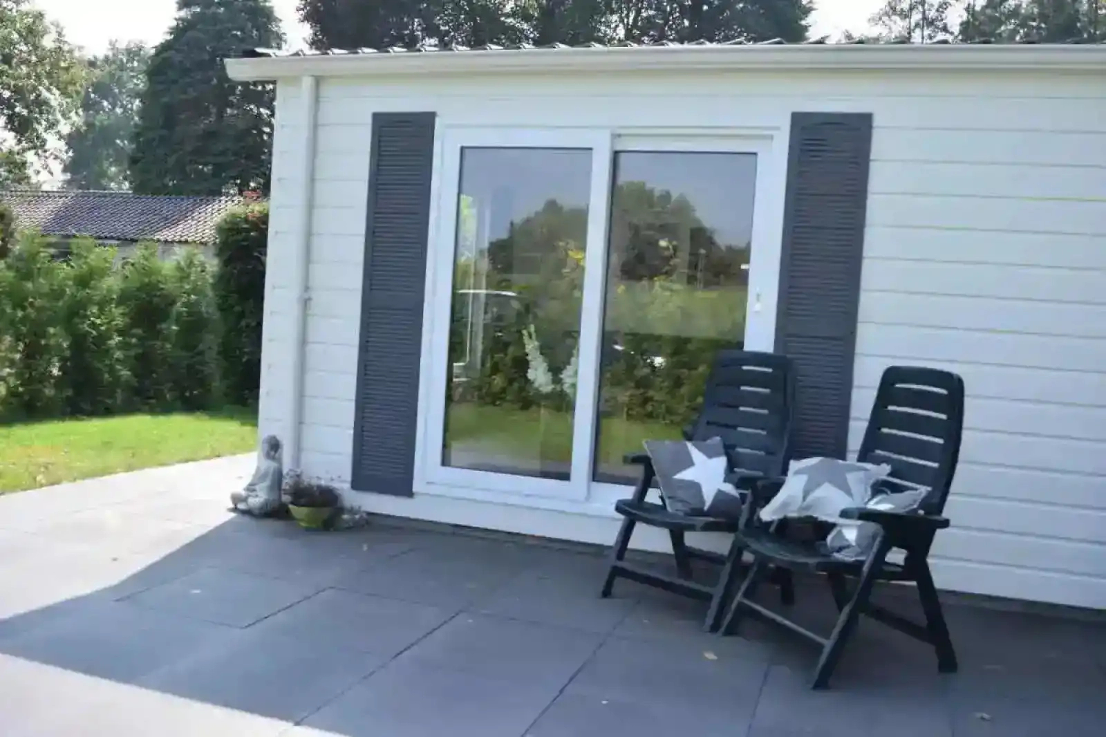 luxe-6-persoons-chalets-met-sauna-en-bubbelbad-op-de-veluwe