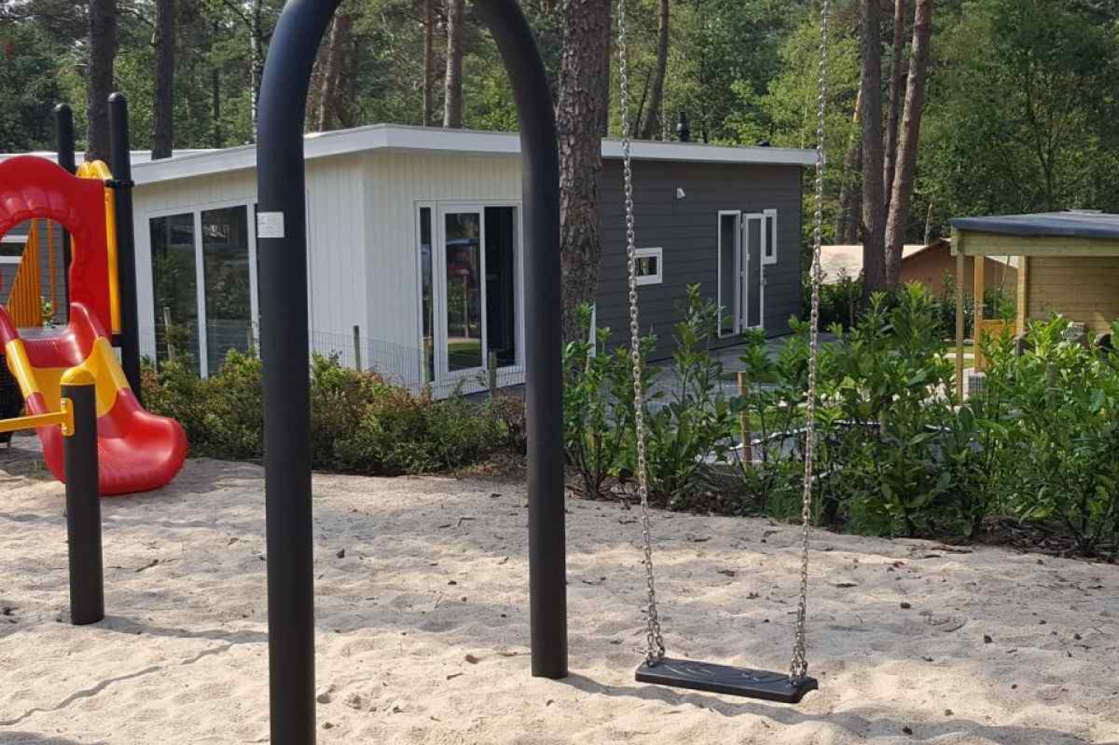 mooi-6-persoons-chalet-in-beekbergen-veluwe