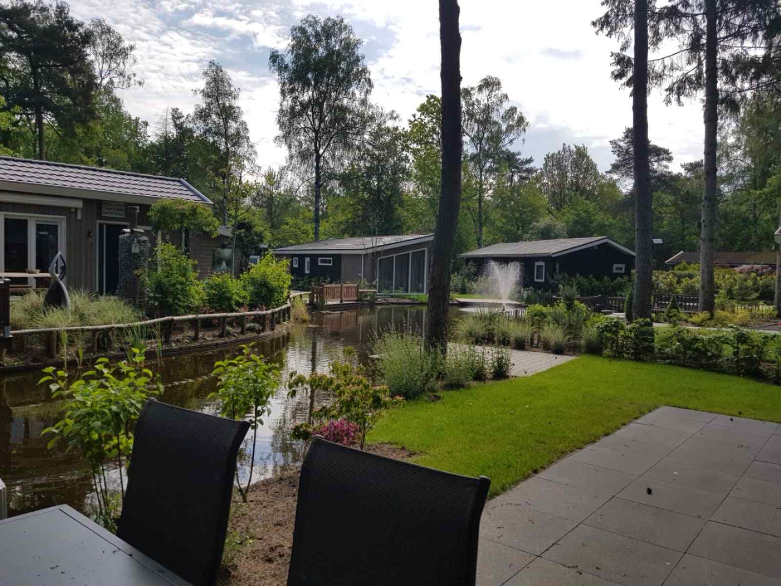 mooi-4-persoons-chalet-op-de-veluwe-nabij-hoenderloo