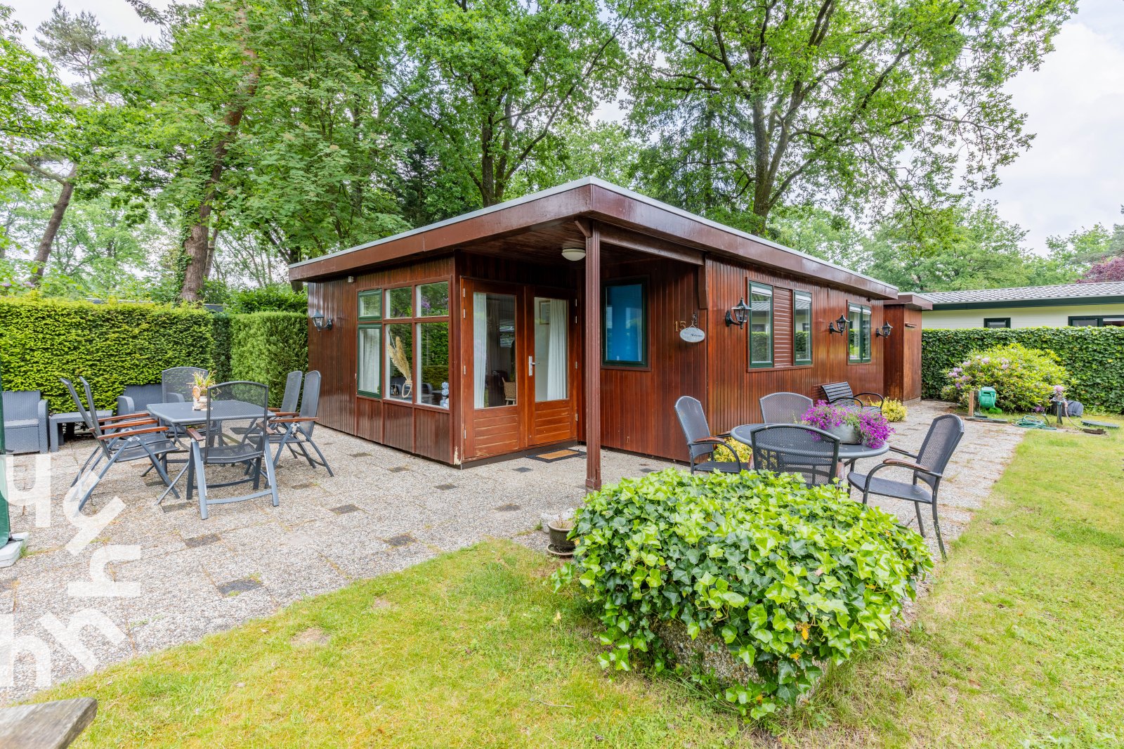 5 persoons bungalow met omheinde tuin en privacy op de 