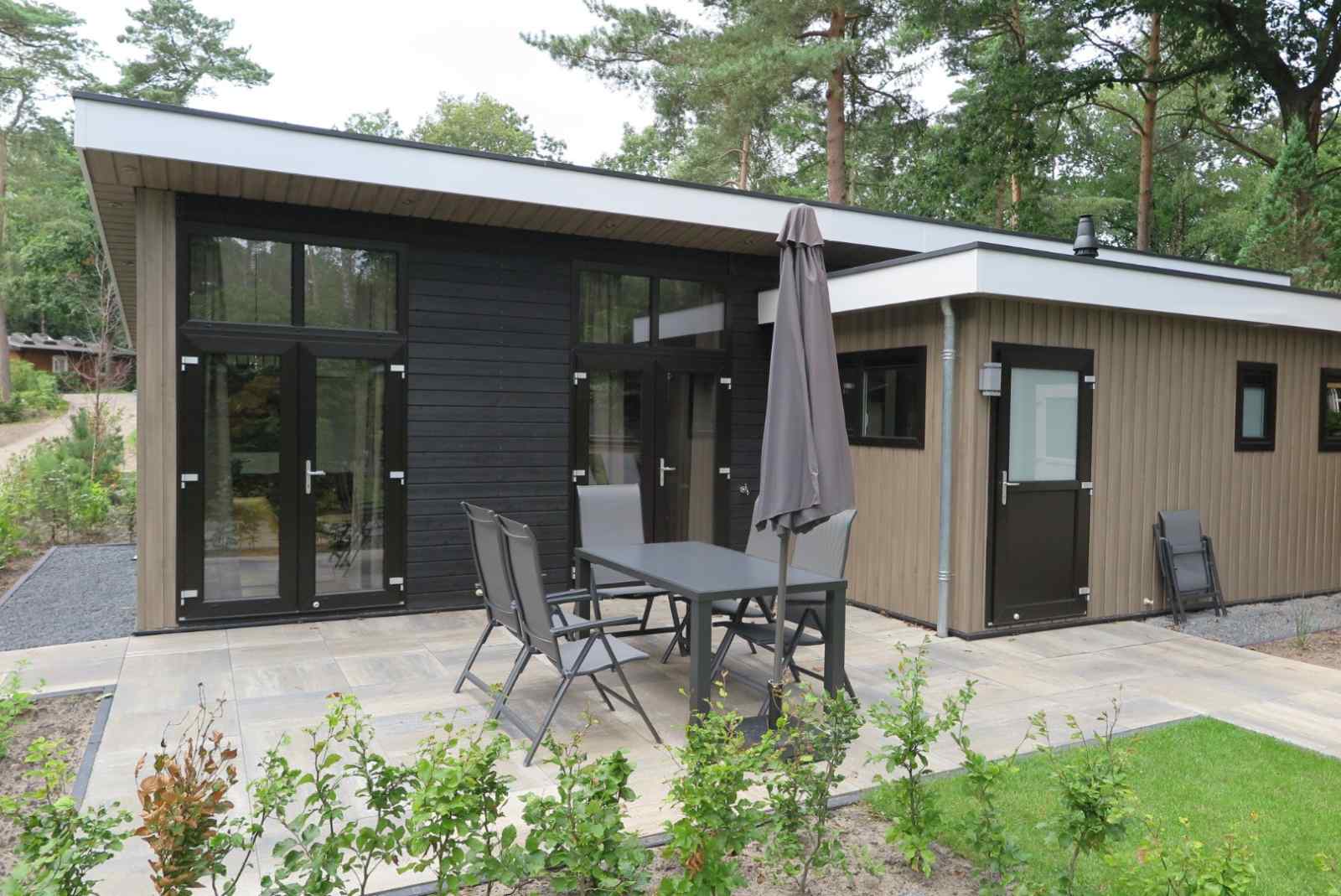 prachtig-4-persoons-miva-vakantiehuis-op-de-veluwe-nabij-hoenderloo