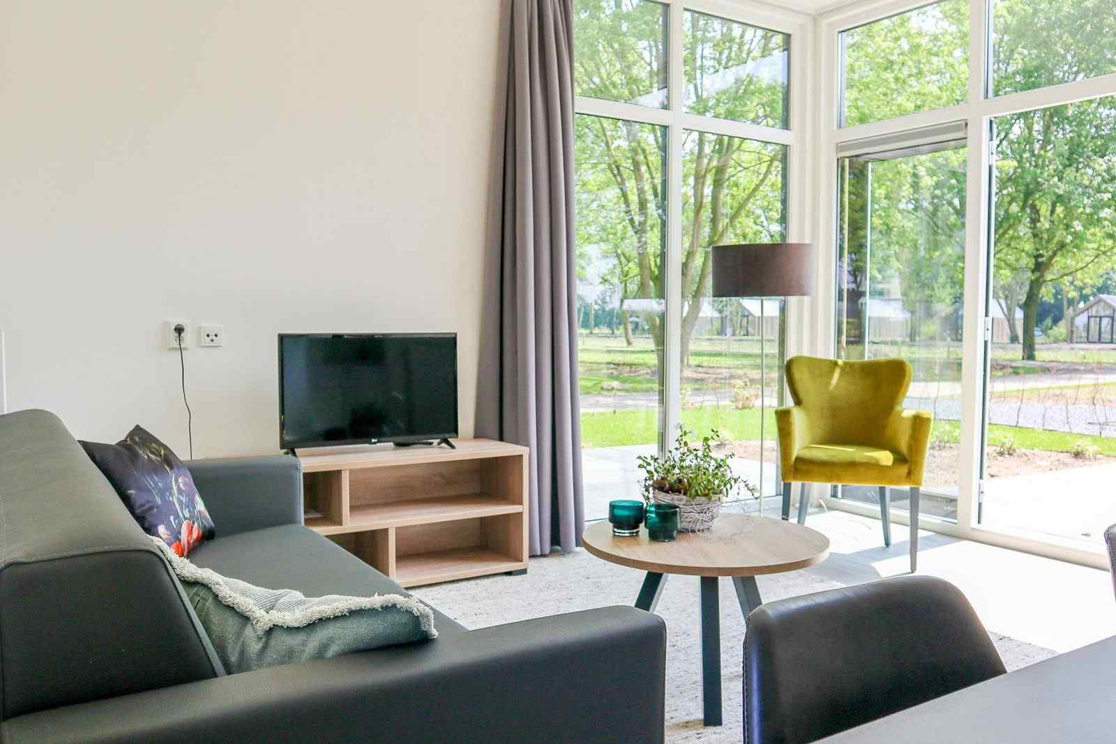 modern-4-persoons-vakantiehuis-op-vakantiepark-aan-het-veluwemeer