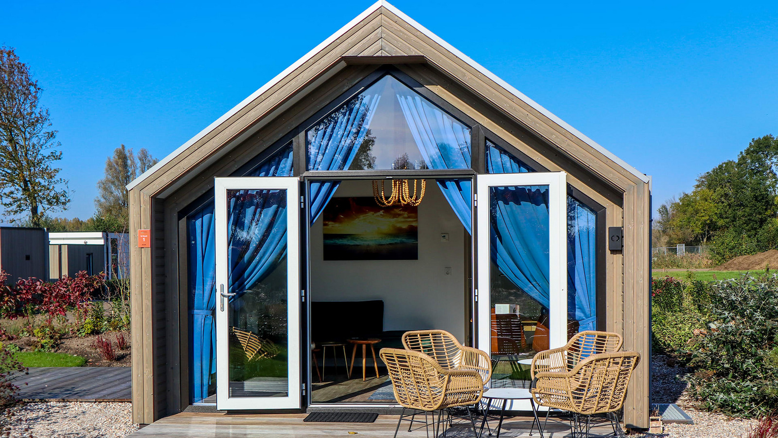 Beach House voor vier personen op een vakantiepark aan de IJssel