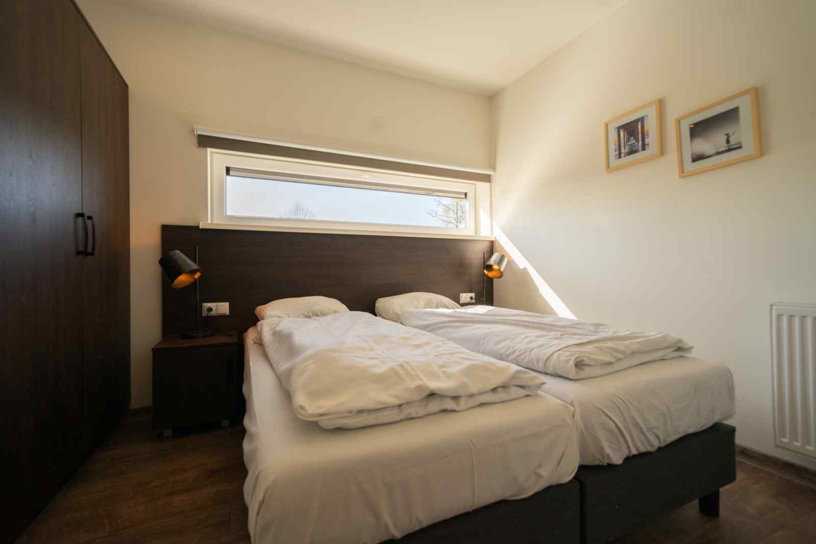 comfortabele-vakantiehuis-voor-12-personen-op-vakantiepark-zuiderzee-in-biddinghuizen