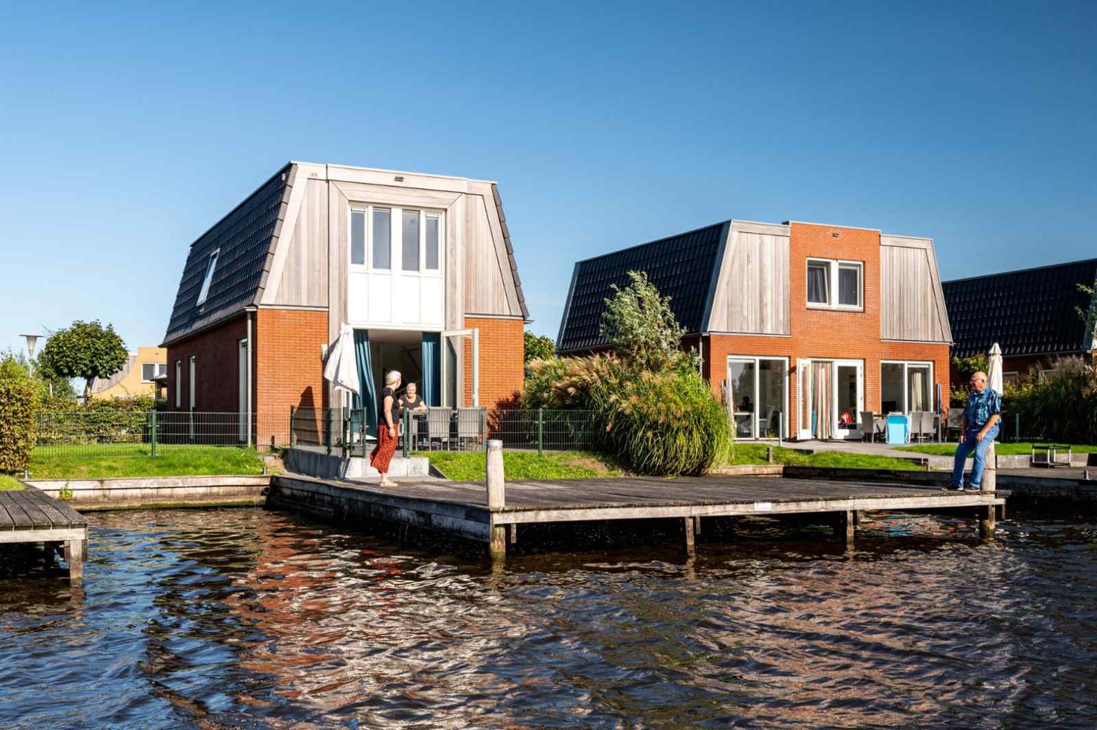 Luxe 6 persoons vakantiehuis aan het water met drie sla