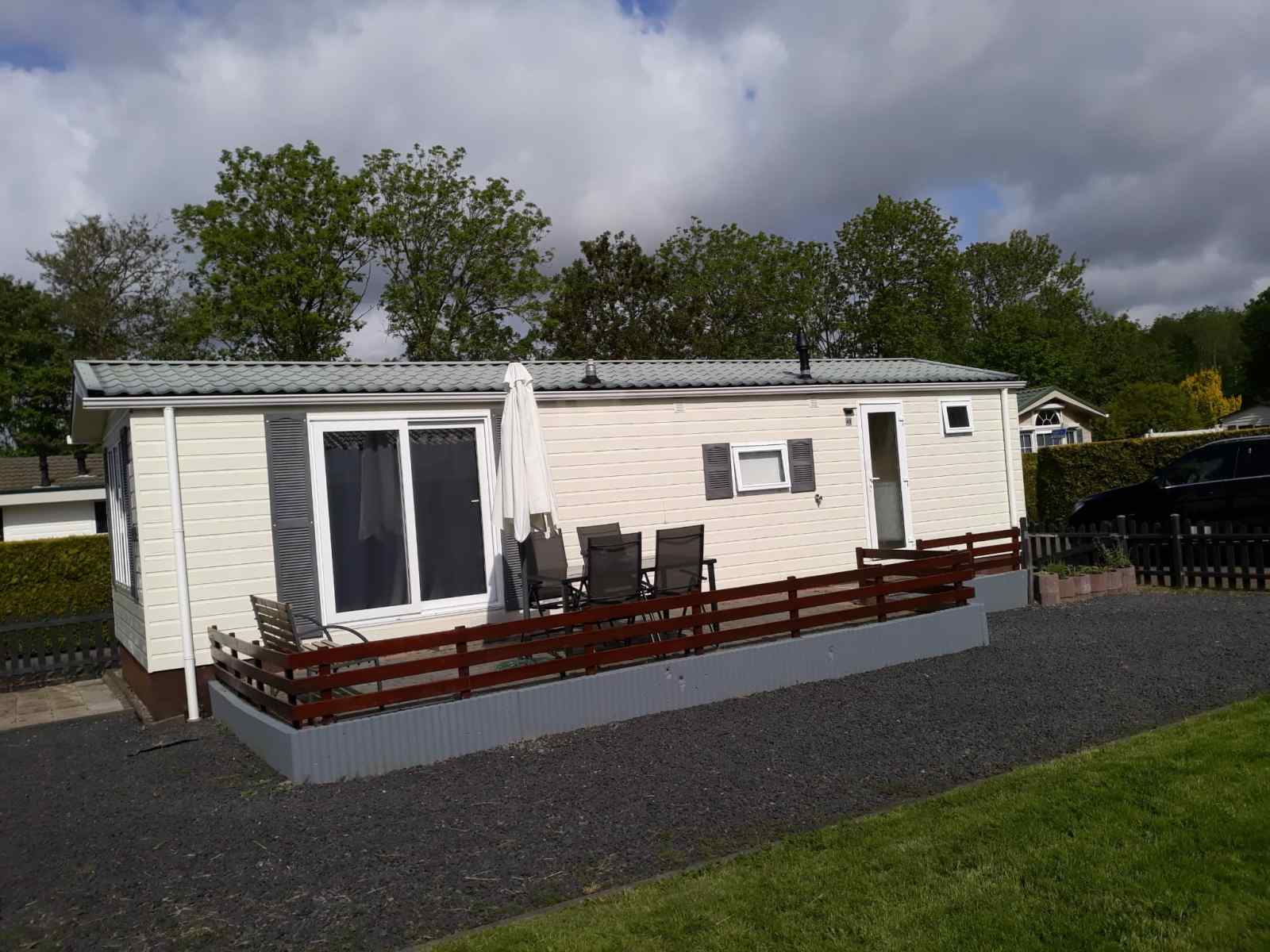 prachtig-6-persoons-chalet-in-tzummarum-nabij-de-waddenzee