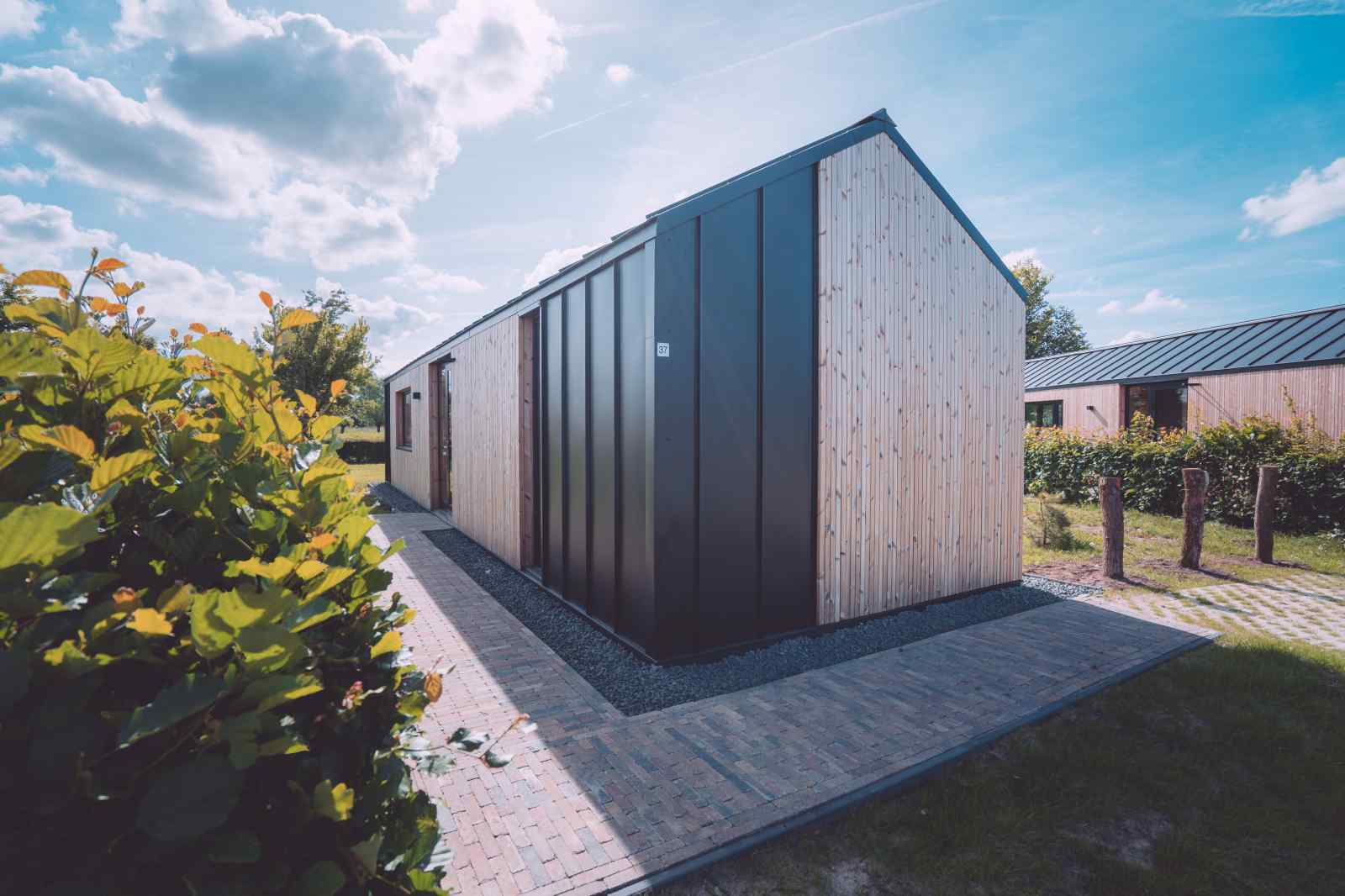 luxe-4-persoons-tiny-house-op-vakantiepark-eigen-wijze