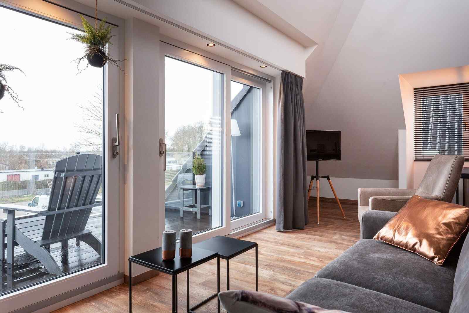 prachtig-en-luxe-2-persoons-appartement-aan-het-sneekermeer