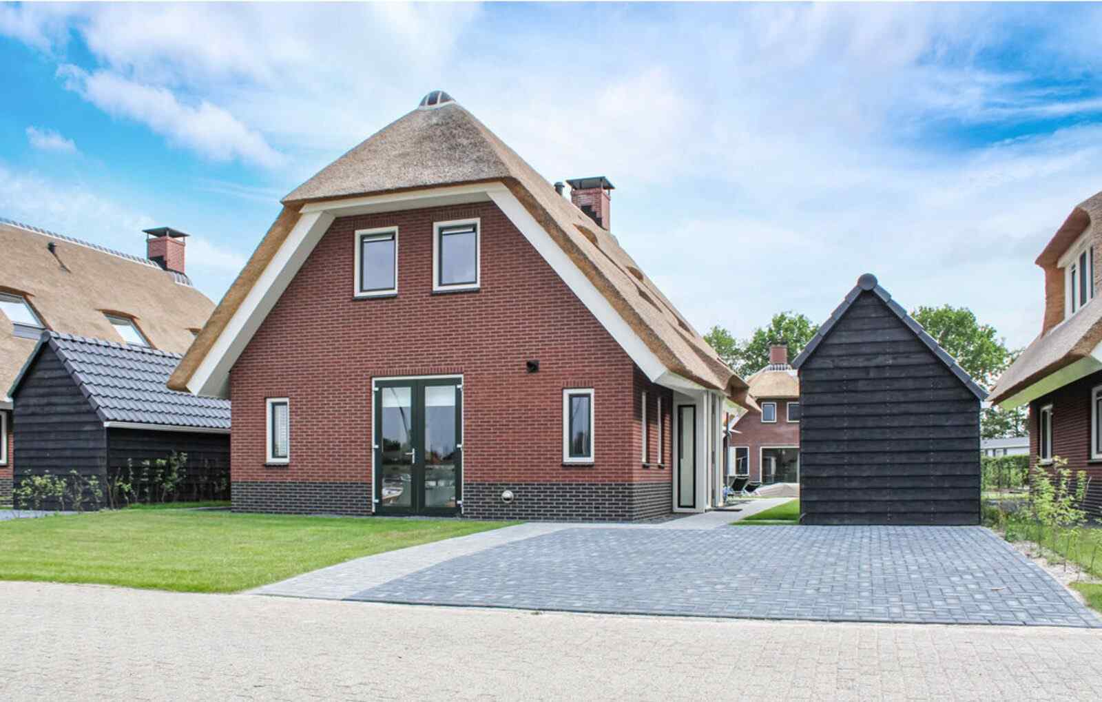 ruime-villa-voor-6-personen-aan-het-water-in-friesland