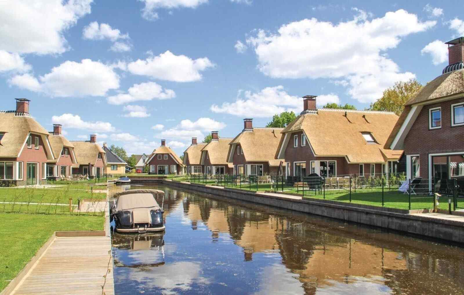 huisdiervriendelijke-luxe-villa-met-sauna-aan-de-friese-meren