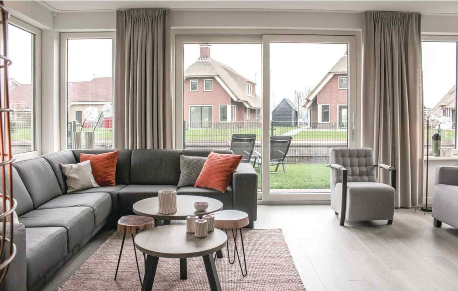 kindvriendelijke-villa-voor-10-personen-aan-het-water-in-friesland