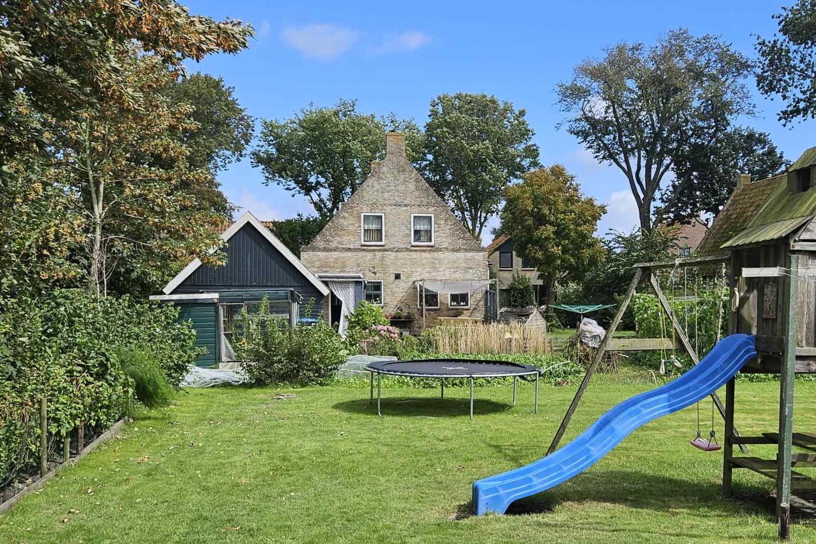 gezellig-vakantiehuis-voor-vier-personen-in-hollum-op-ameland