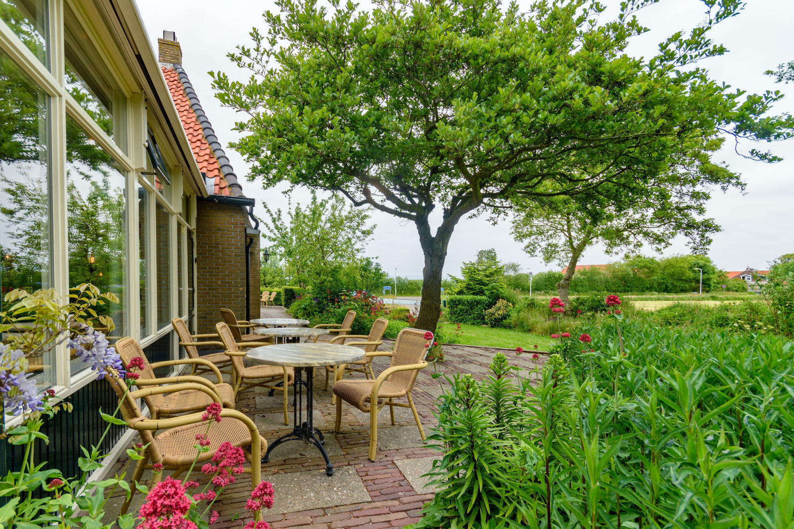 Villa in Kaard voor 18 personen foto 3