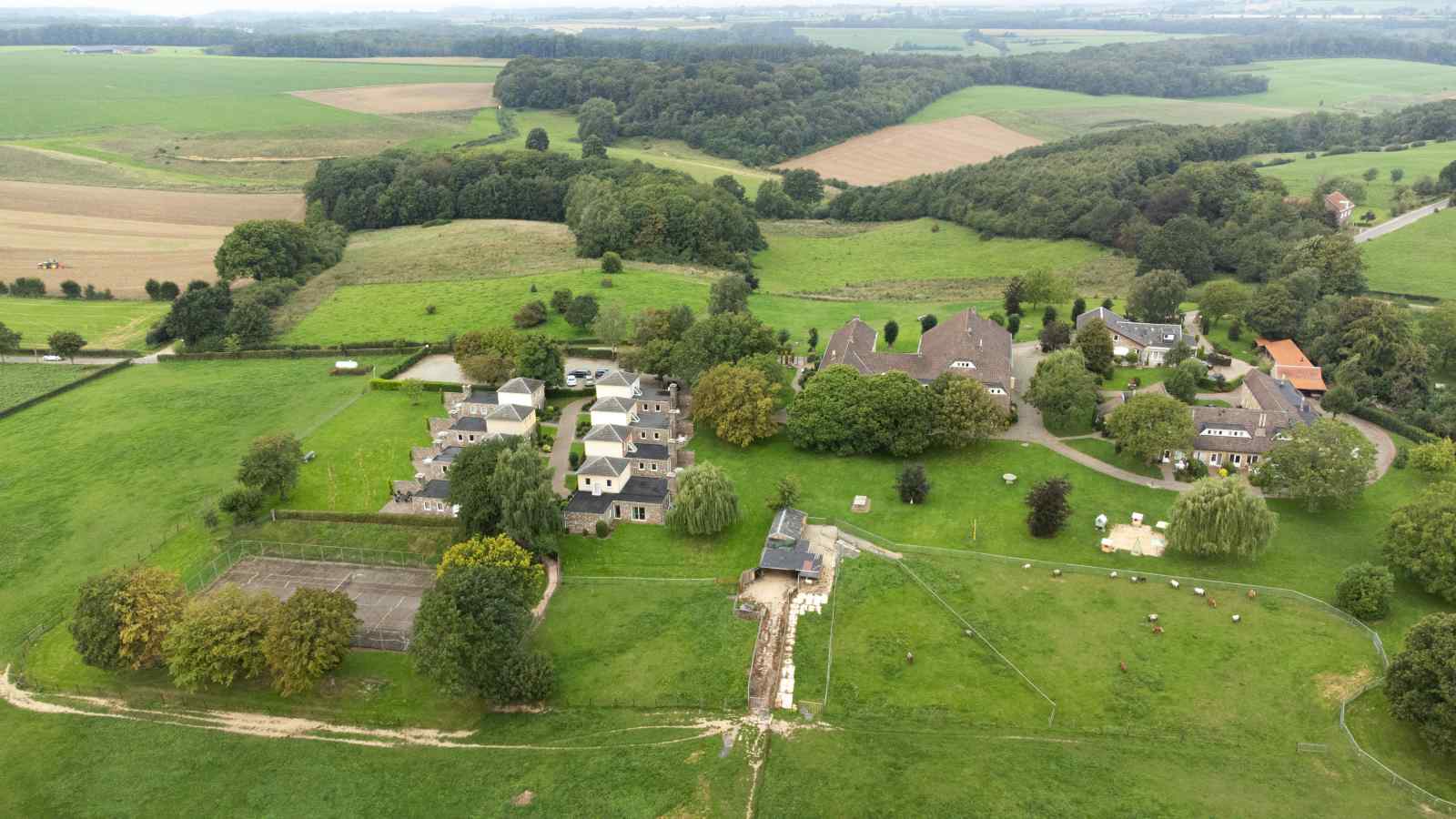 luxe-25-persoons-groepsaccommodatie-in-zuid-limburg