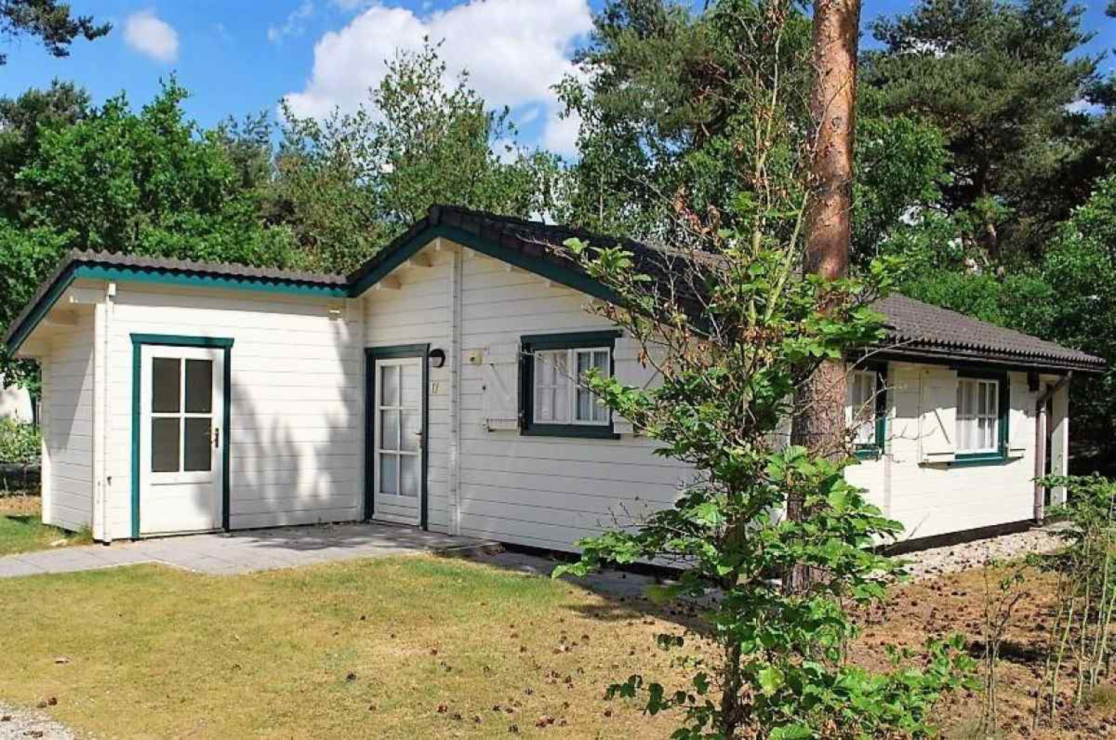 mooi-5-persoons-chalet-op-parc-de-witte-vennen-in-noord-limburg