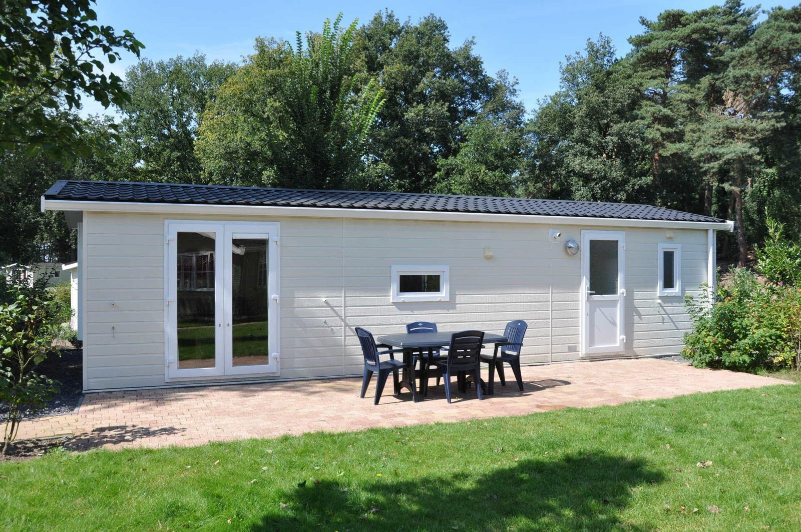 basic-4-persoons-chalet-op-vakantiepark-maasduinen-in-belfeld-nabij-venlo